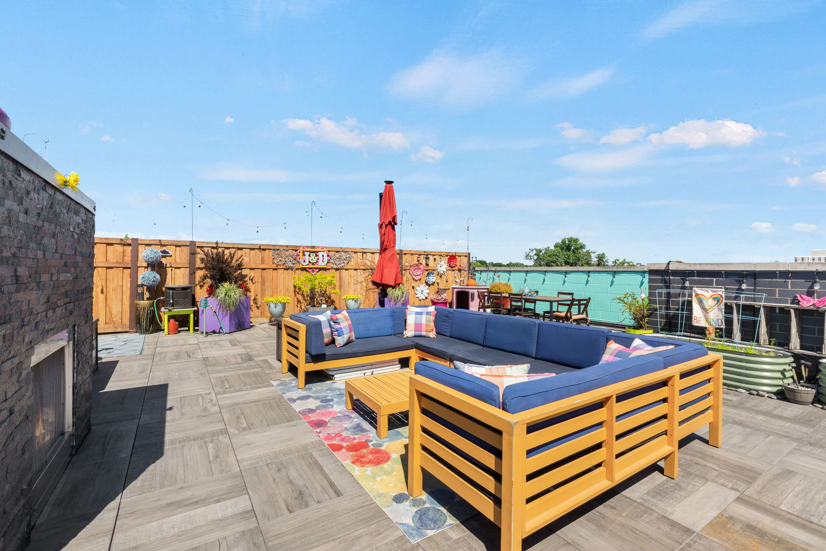 5748 N Hermitage Avenue Unit: 404