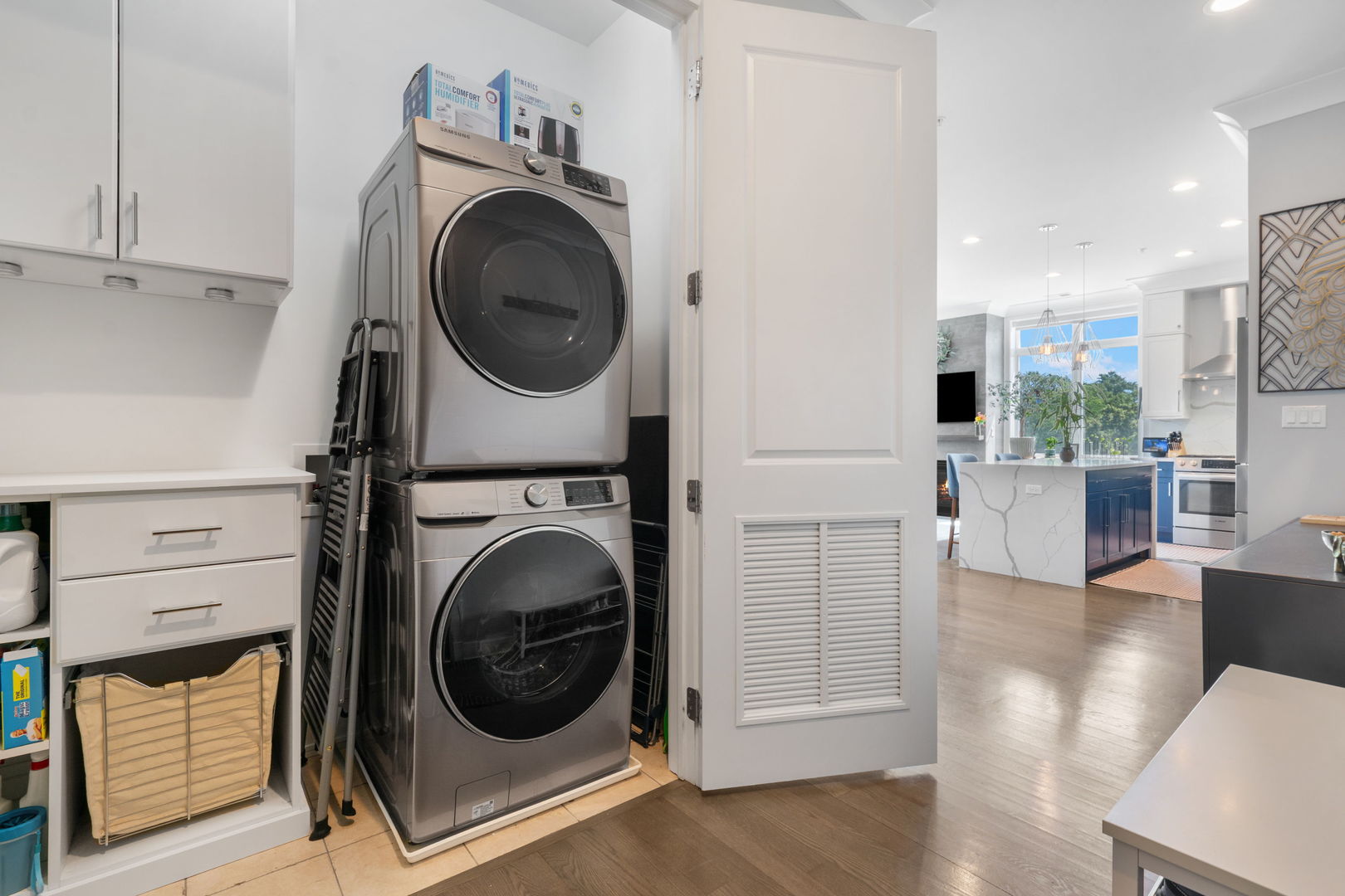 5748 N Hermitage Avenue Unit: 404