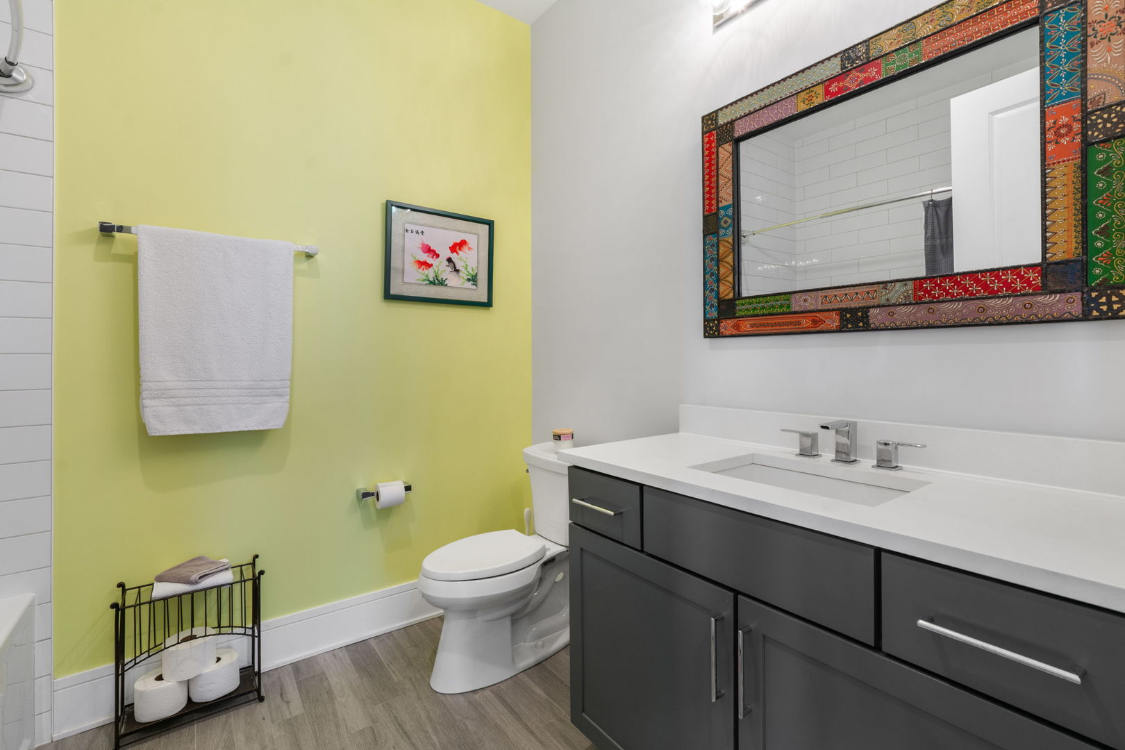 5748 N Hermitage Avenue Unit: 404