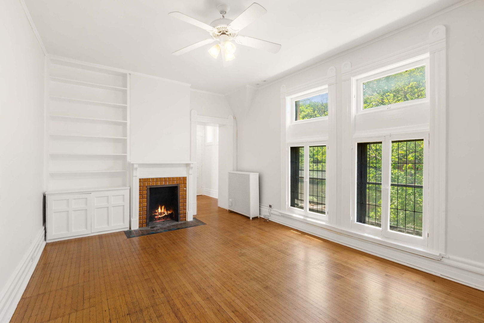 532 W Fullerton Parkway