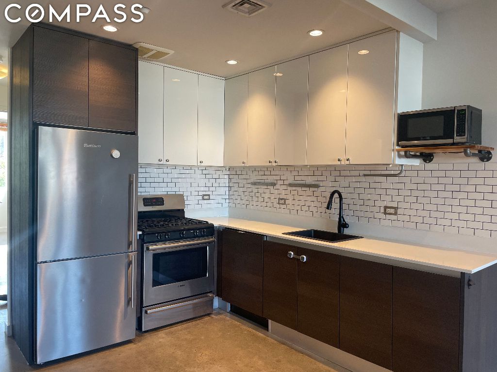 834 Sterling Place 404