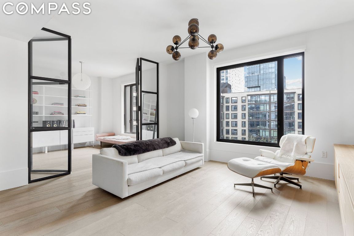 429 Kent Avenue 604