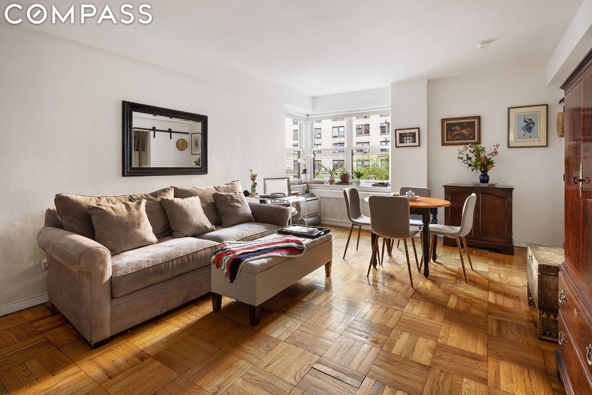 11 Riverside Drive 5LE