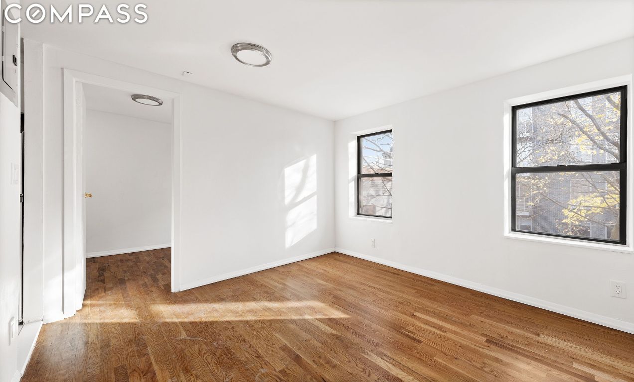 306 Gates Avenue 3R