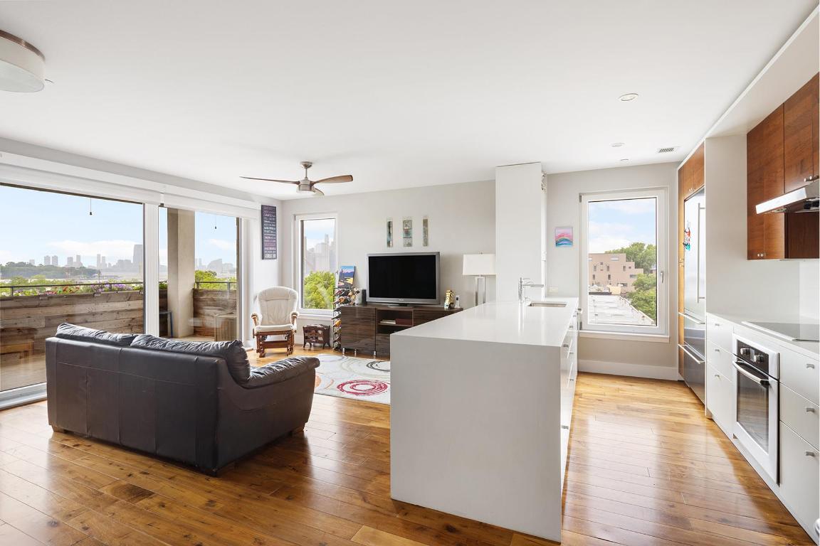 255 COLUMBIA Street N6