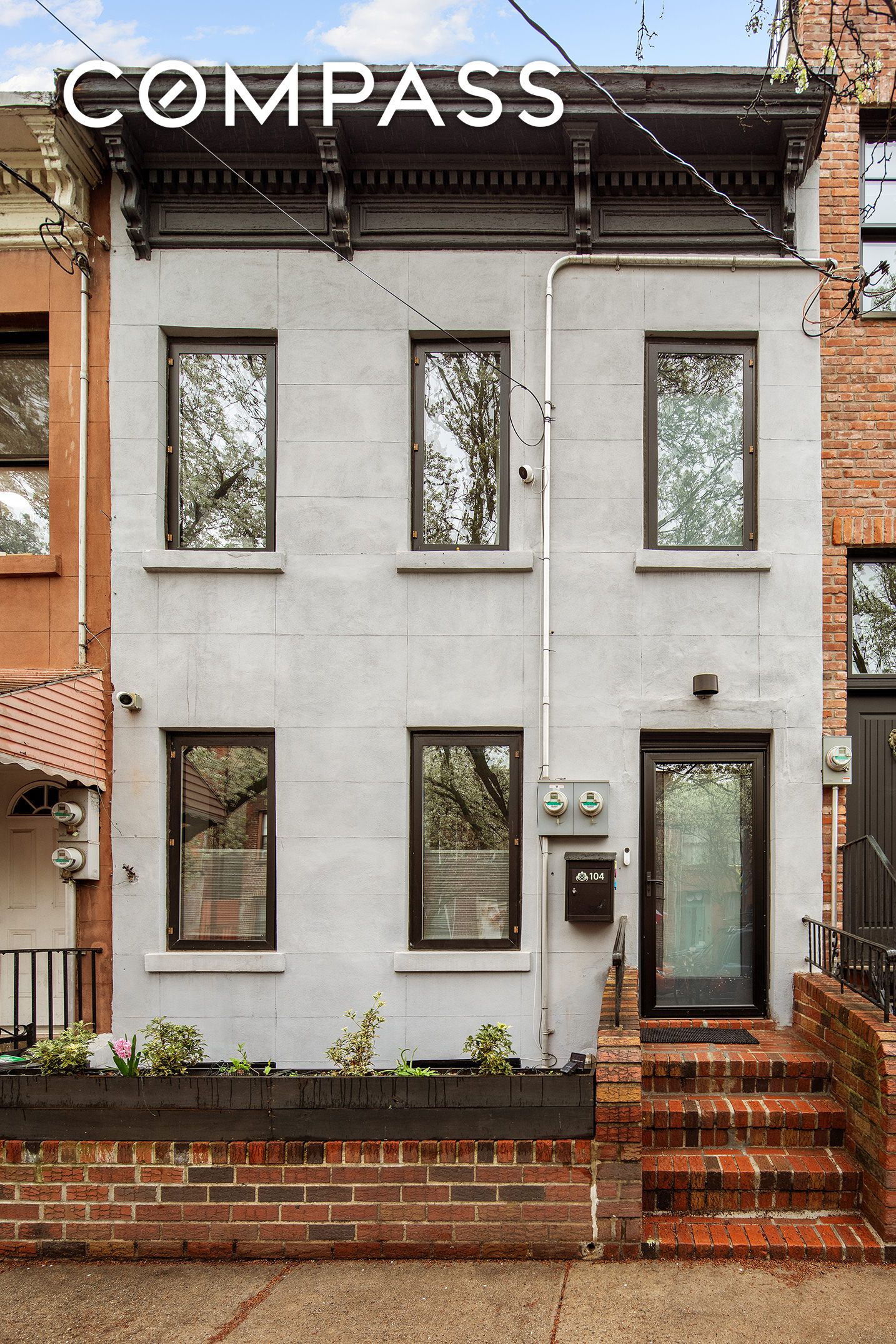 104 Pioneer Street