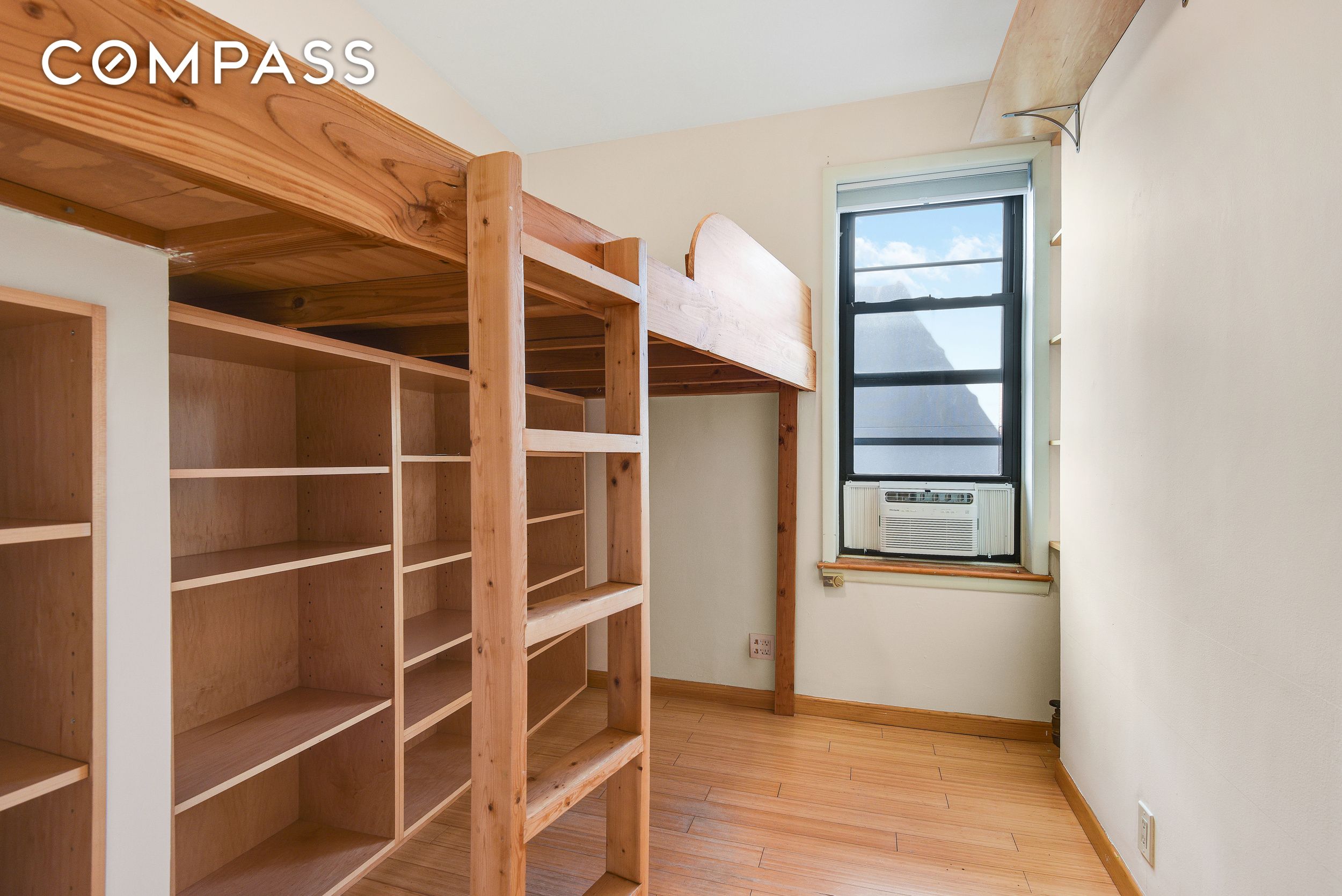 467 Pacific Street 22