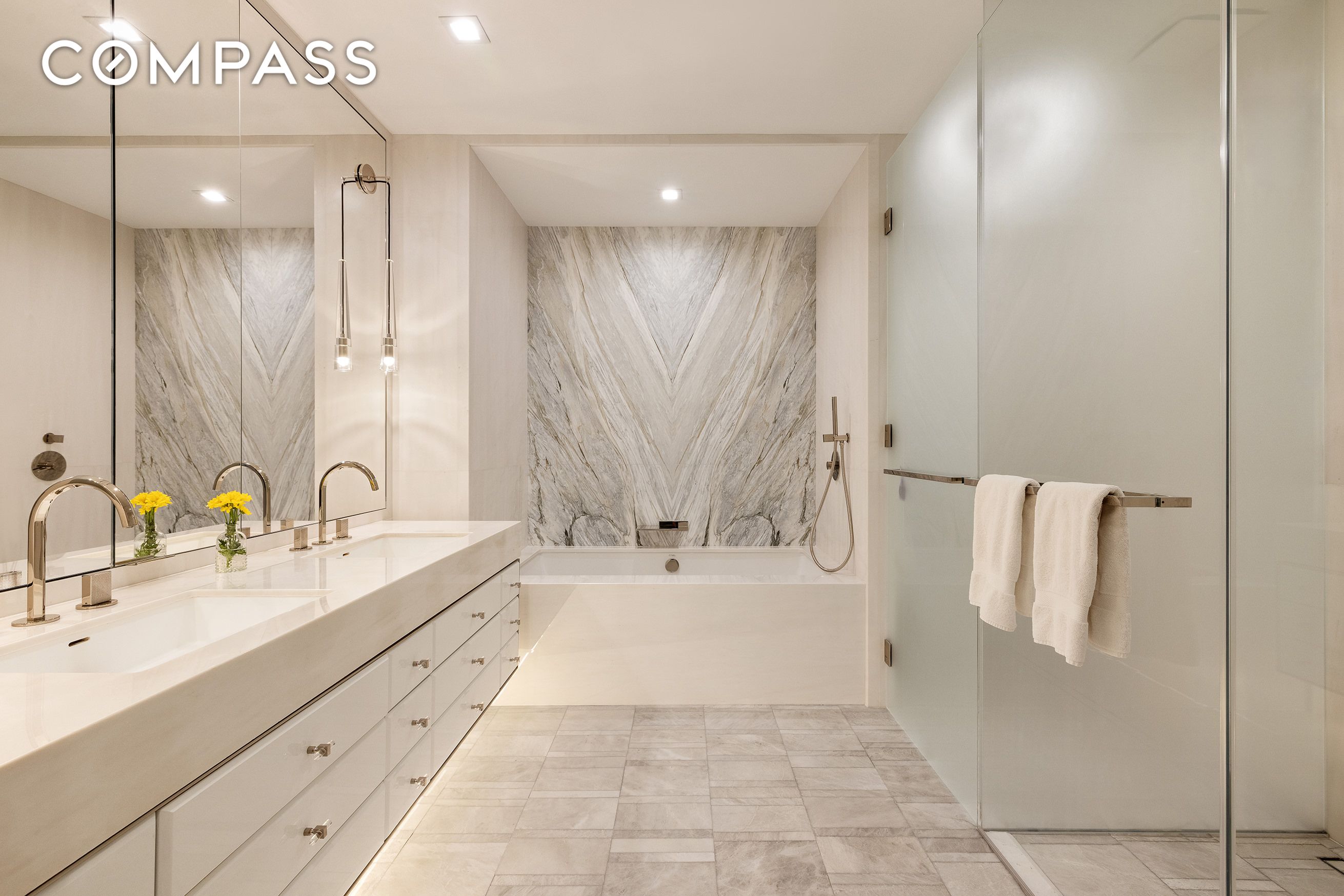 200 Amsterdam Avenue 8C