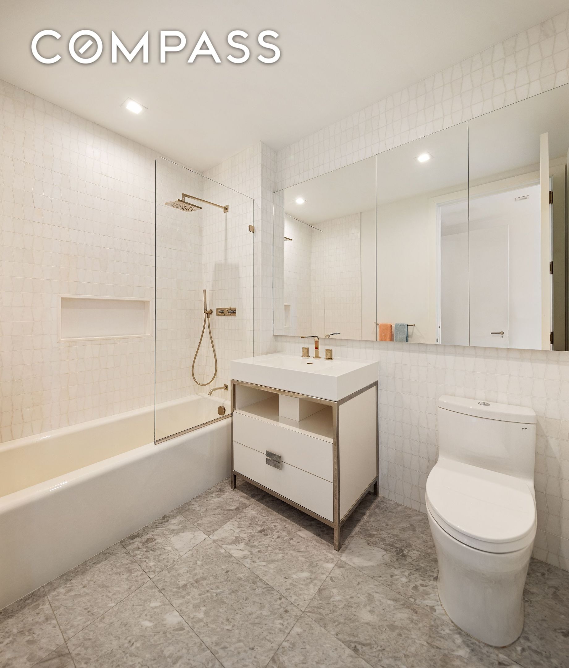 200 Amsterdam Avenue 8C