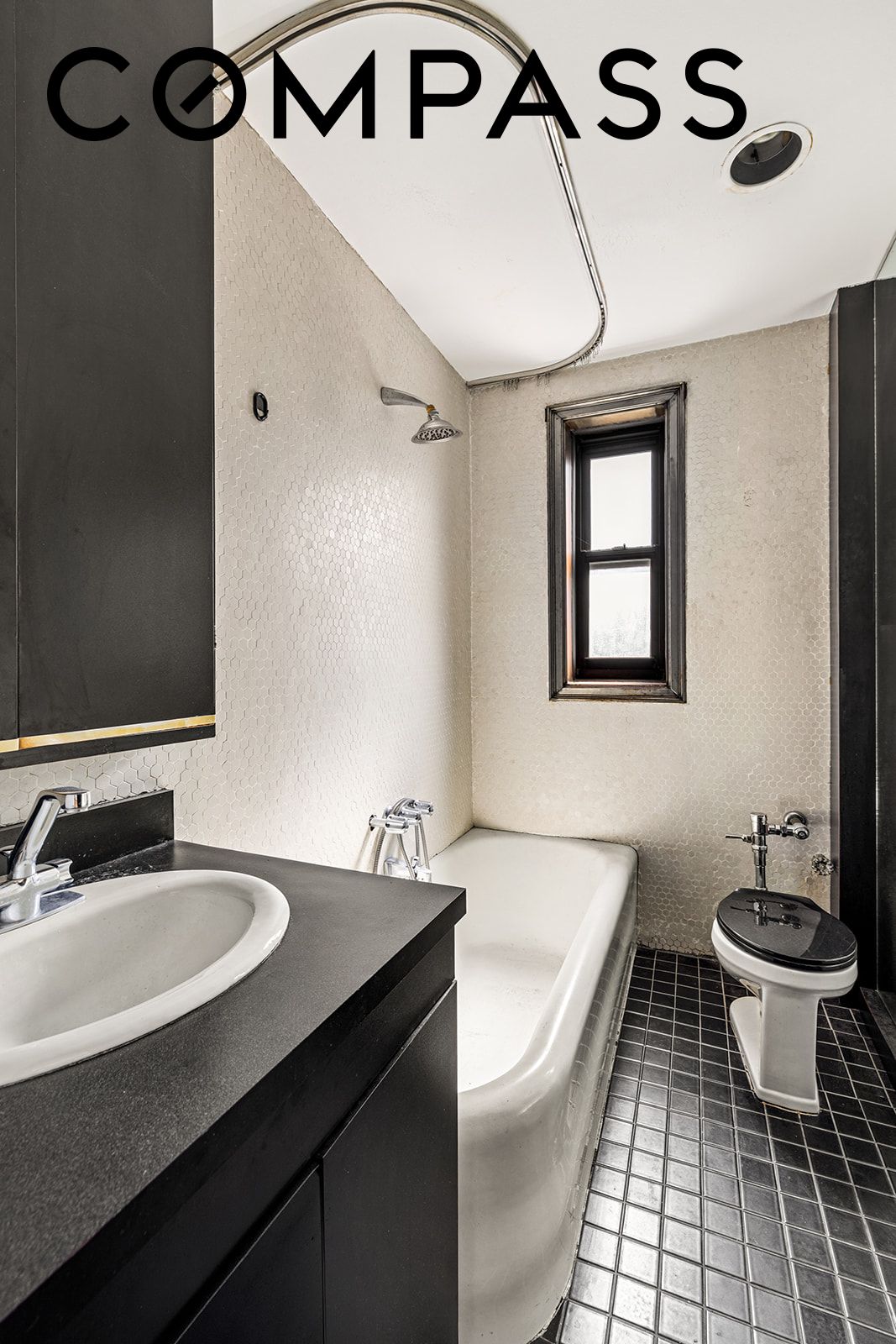 504 Grand Street E44/E45