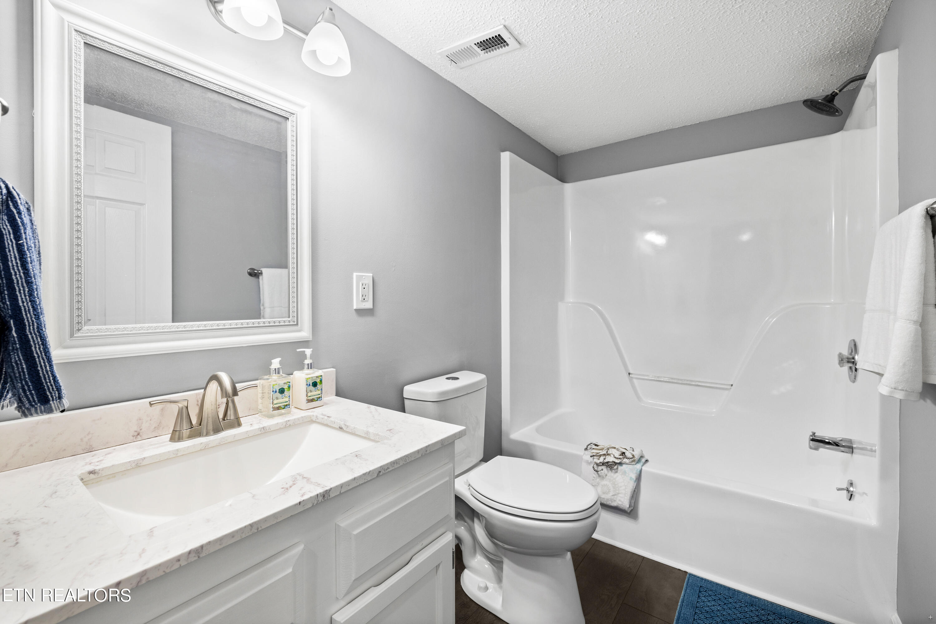 837 Saint Andrews Way