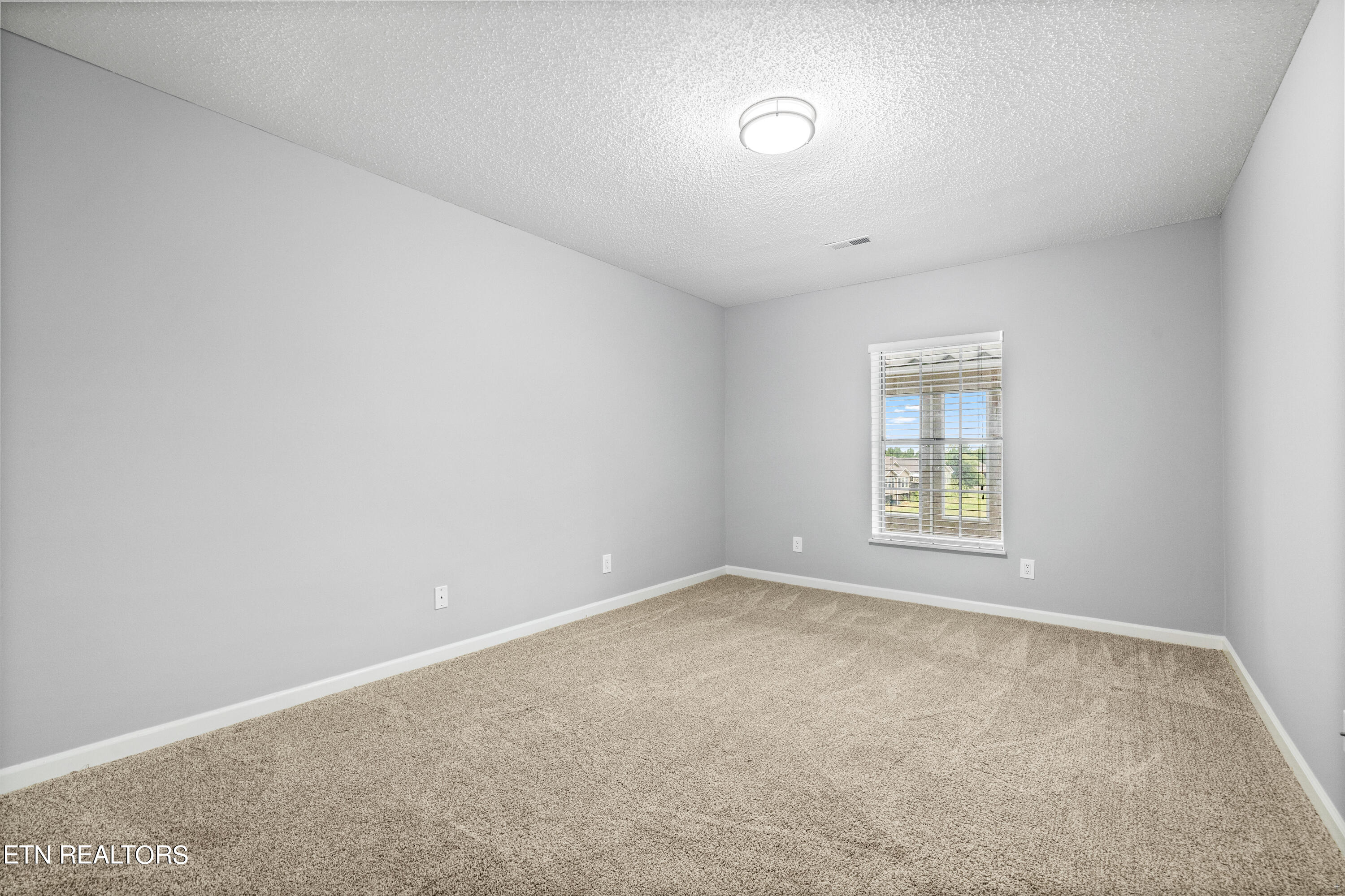 837 Saint Andrews Way