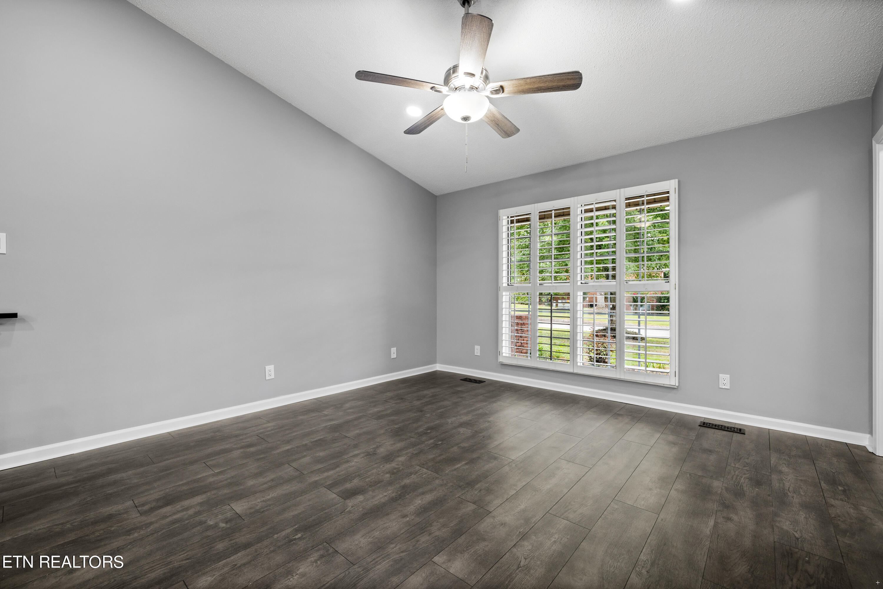 837 Saint Andrews Way