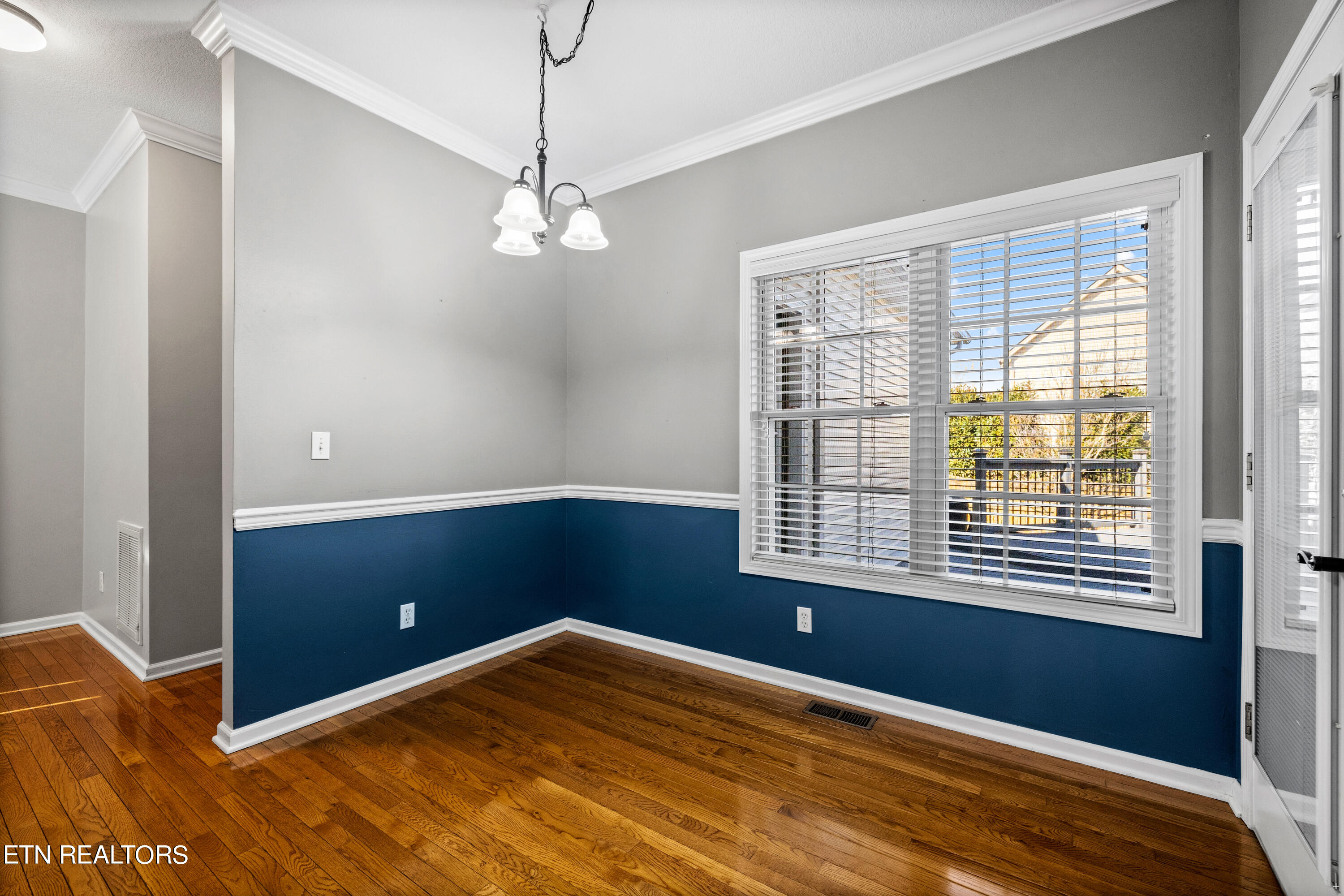 5135 Magic Lantern Drive