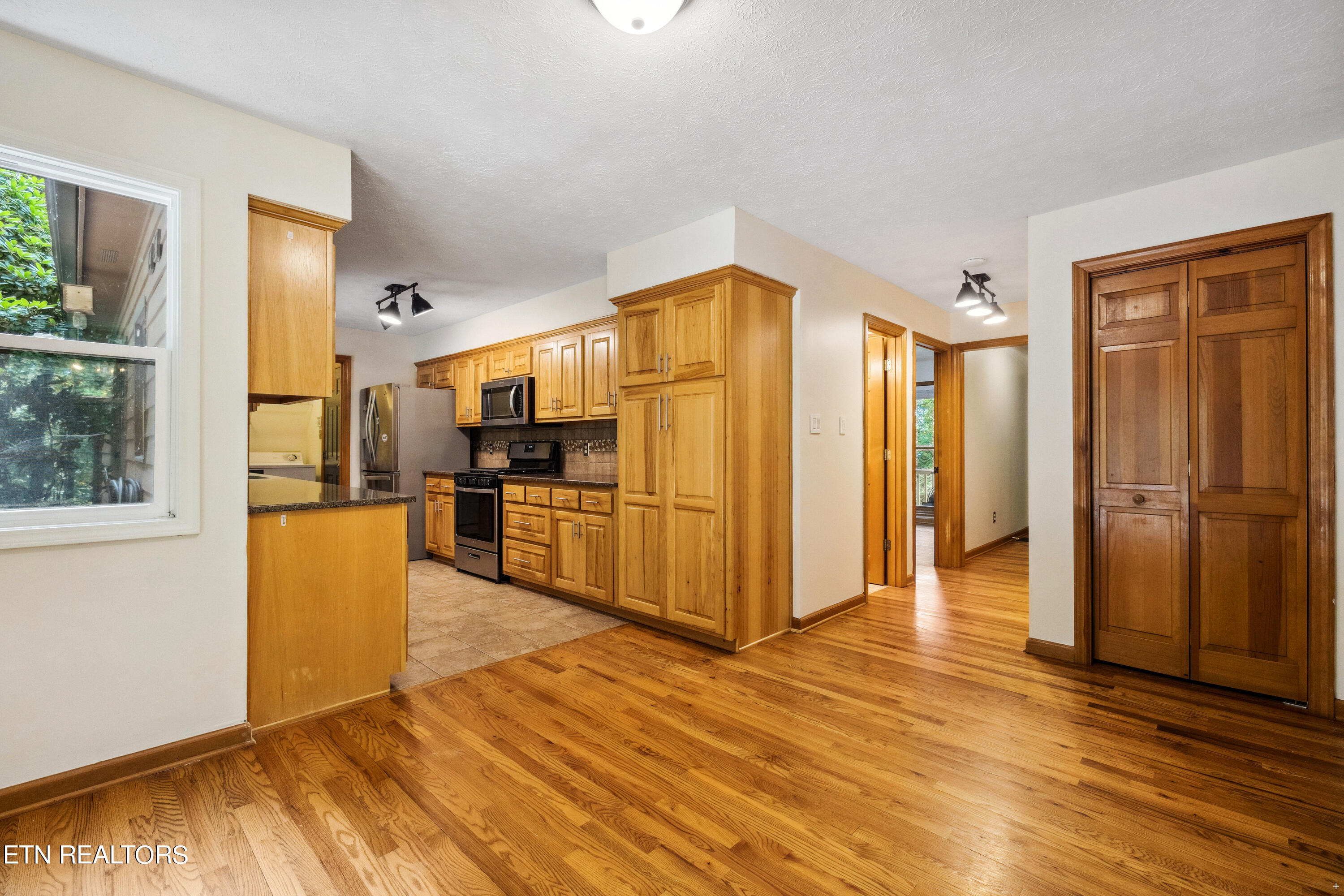 4825 Camby Lane Lane