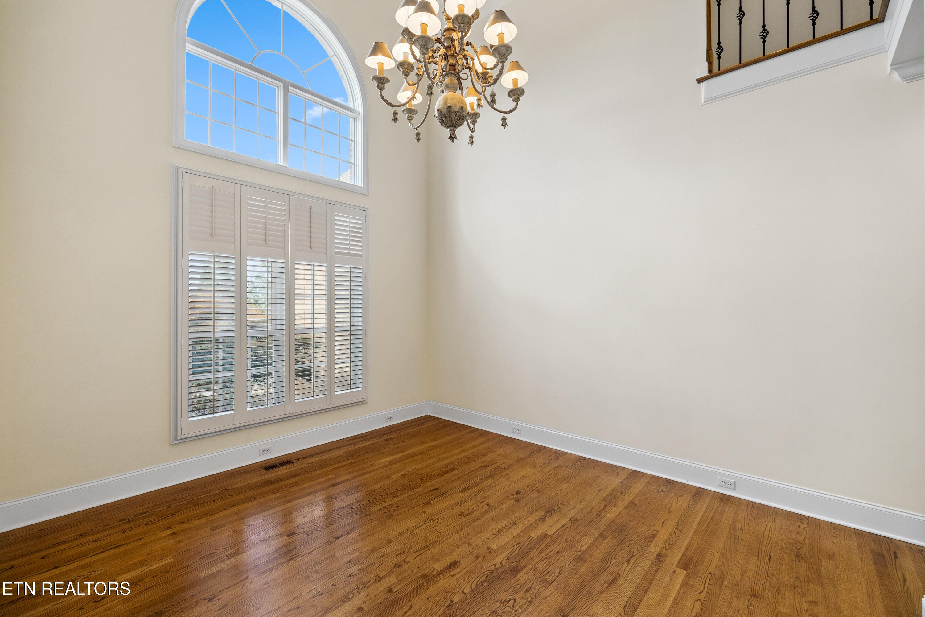 3746 Jackson Bend Drive