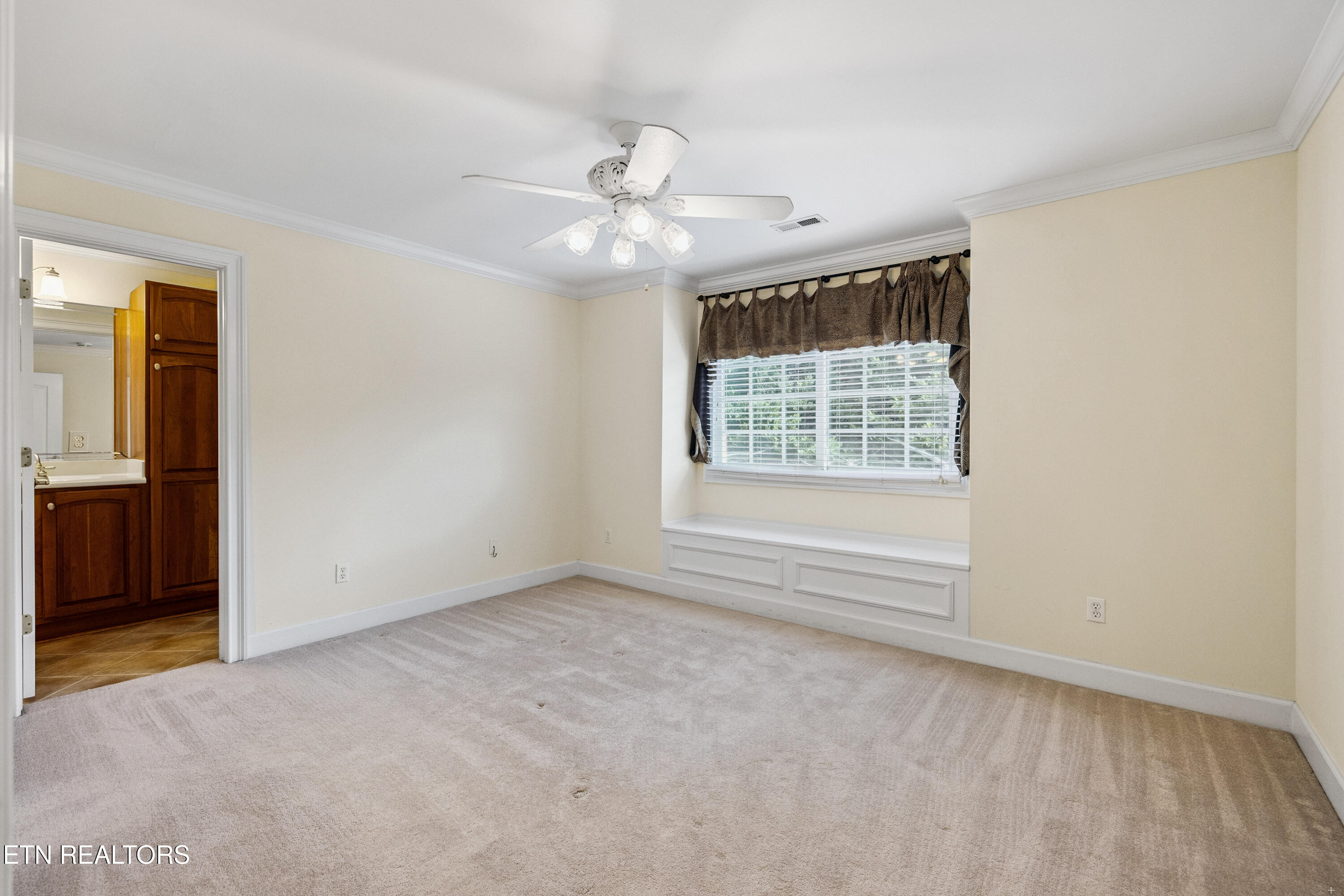 3746 Jackson Bend Drive