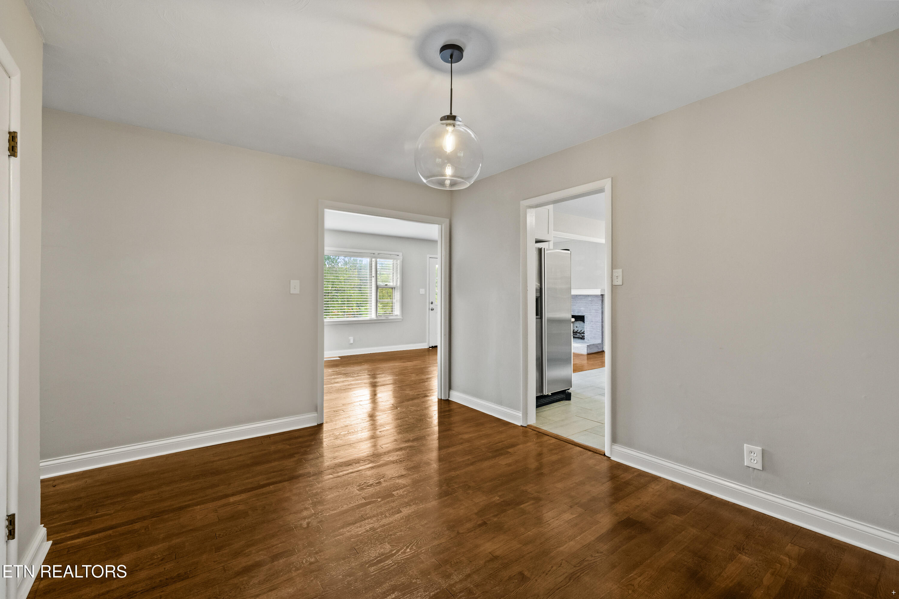 4117 Gaines Rd