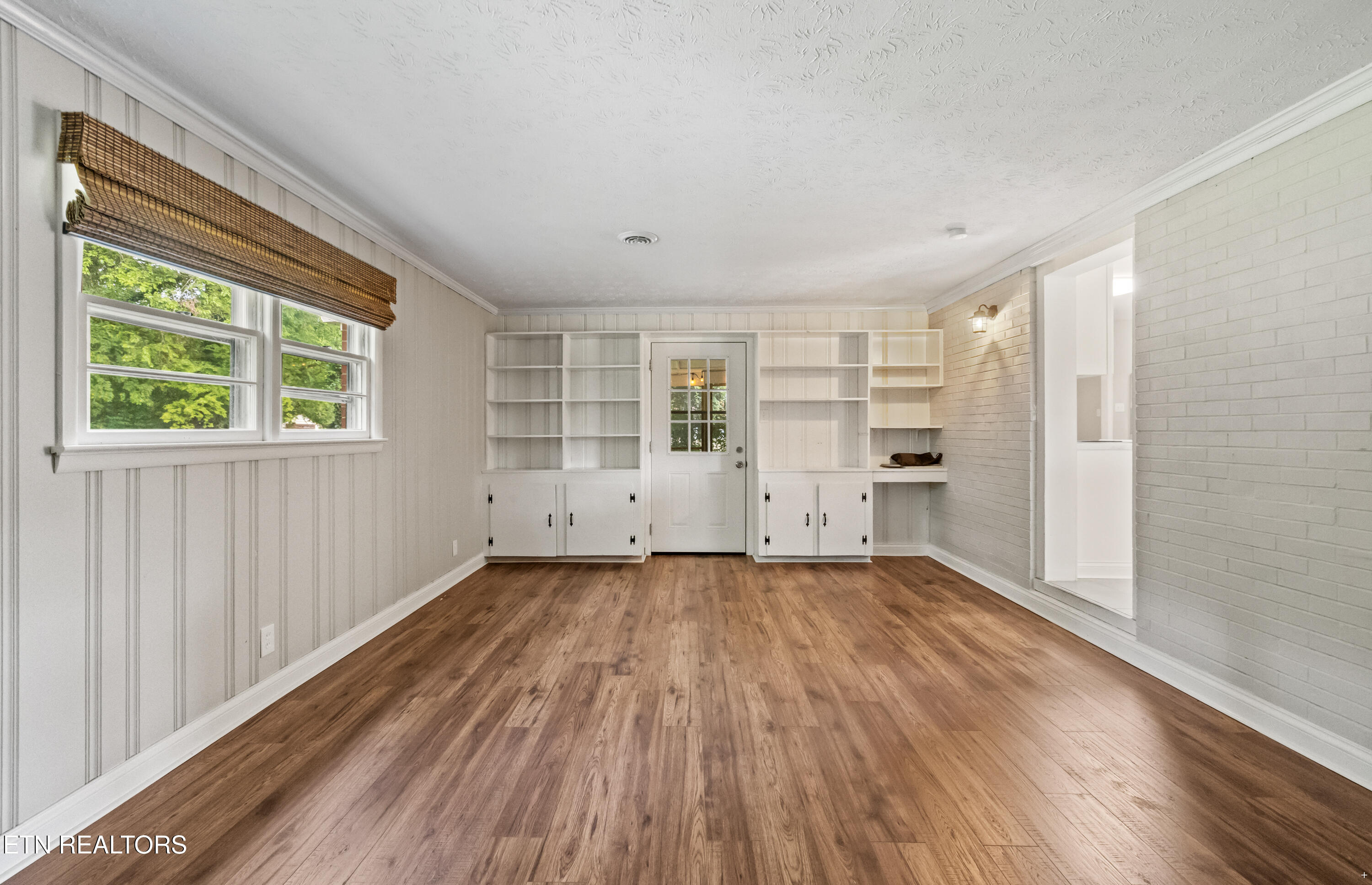 4117 Gaines Rd