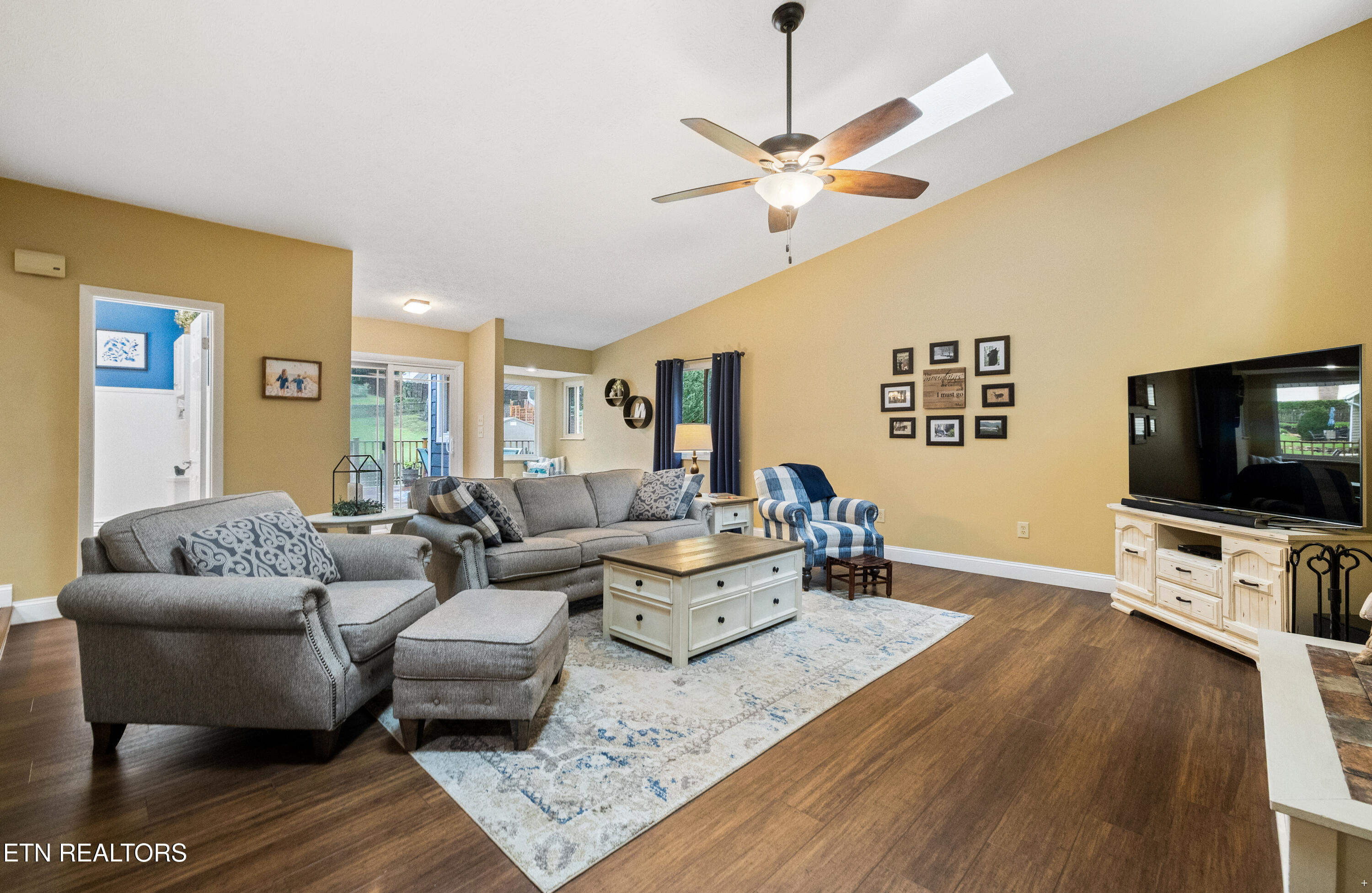 1724 Dawn Redwood Trail Tr