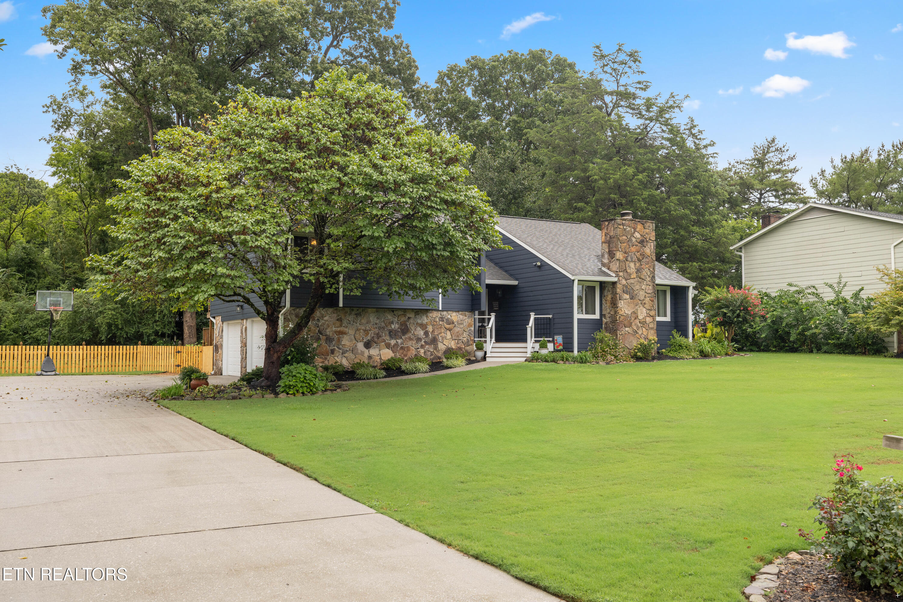 1724 Dawn Redwood Trail Tr