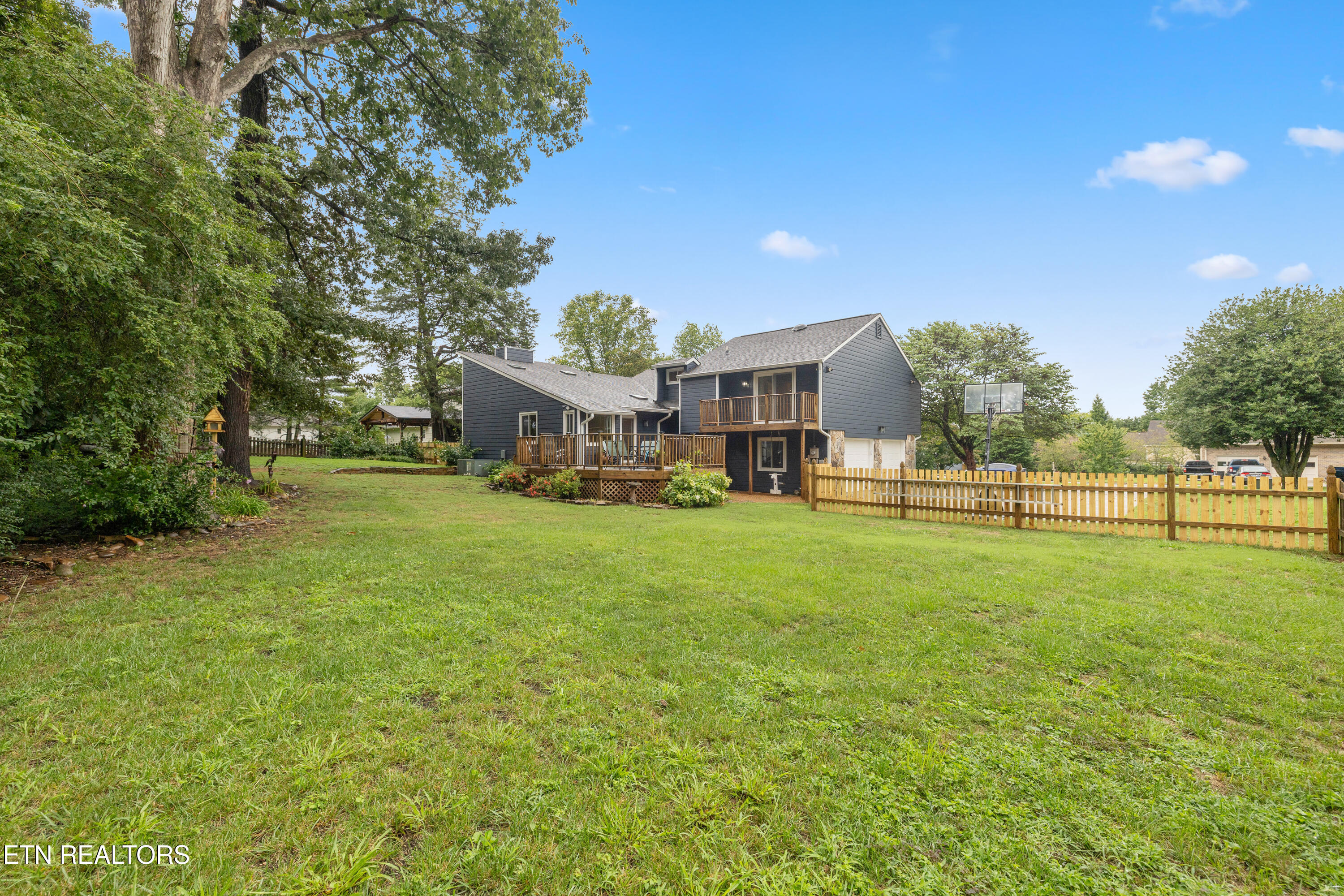 1724 Dawn Redwood Trail Tr