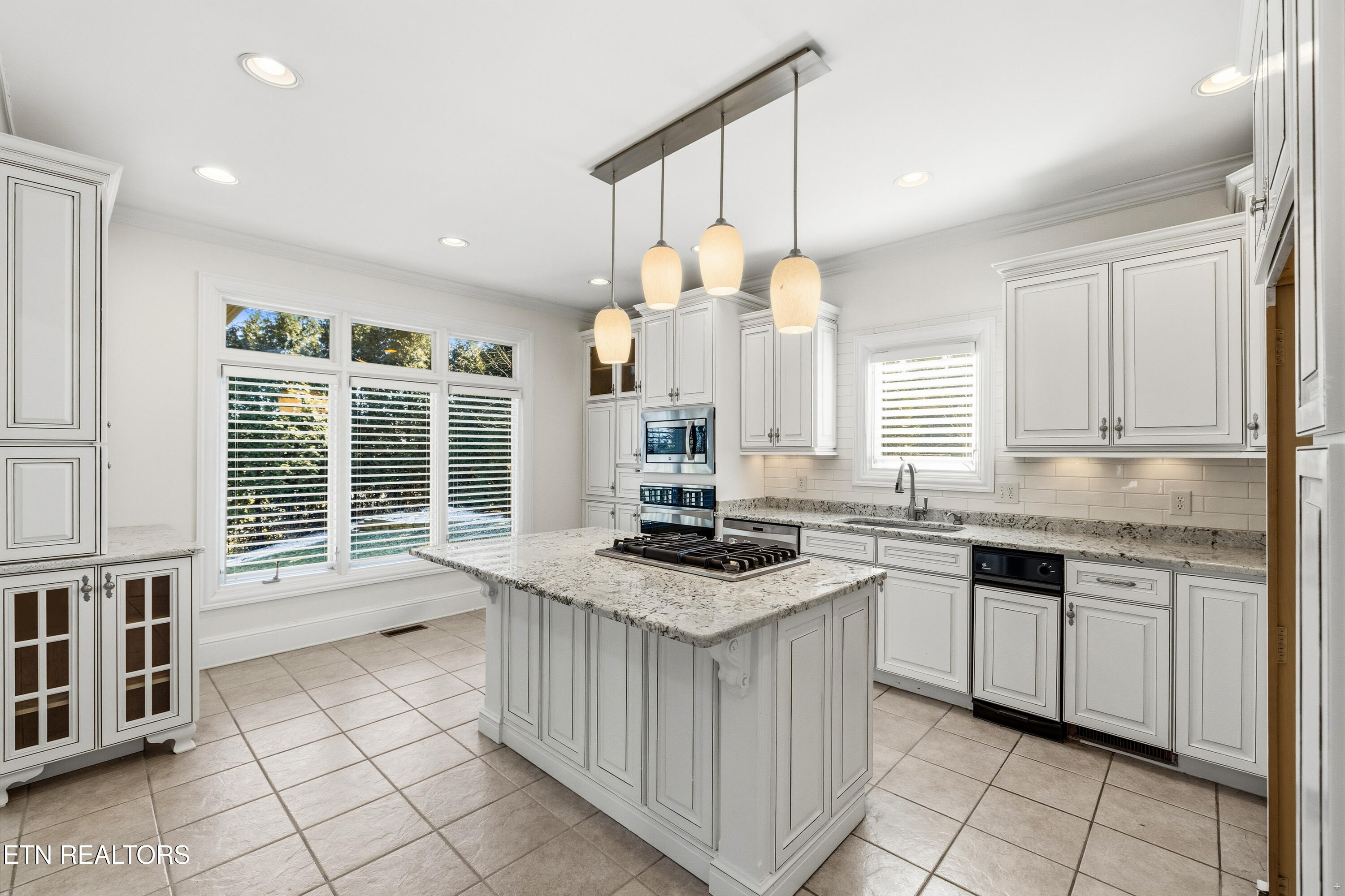 1062 Water Place Way