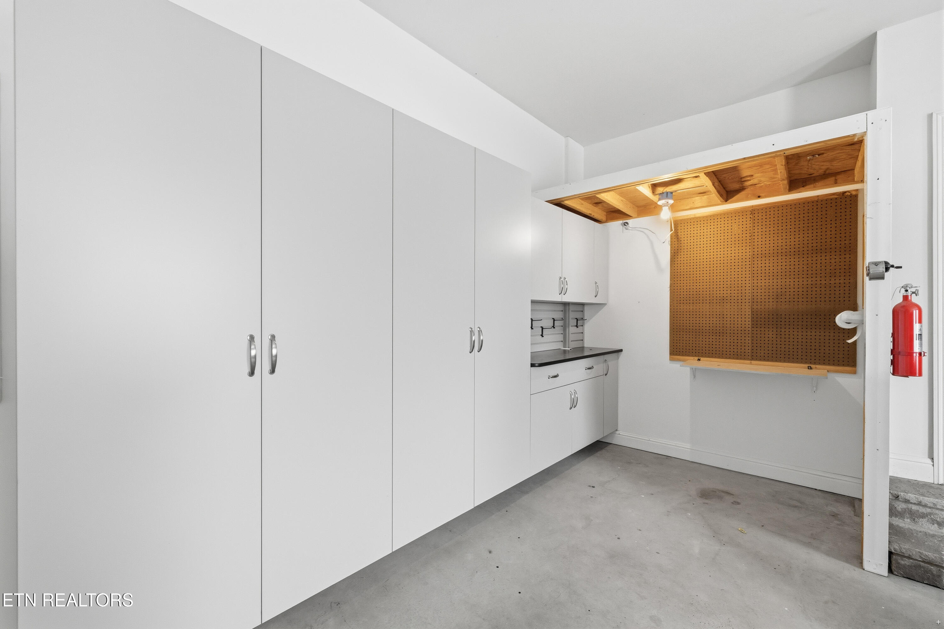 1062 Water Place Way