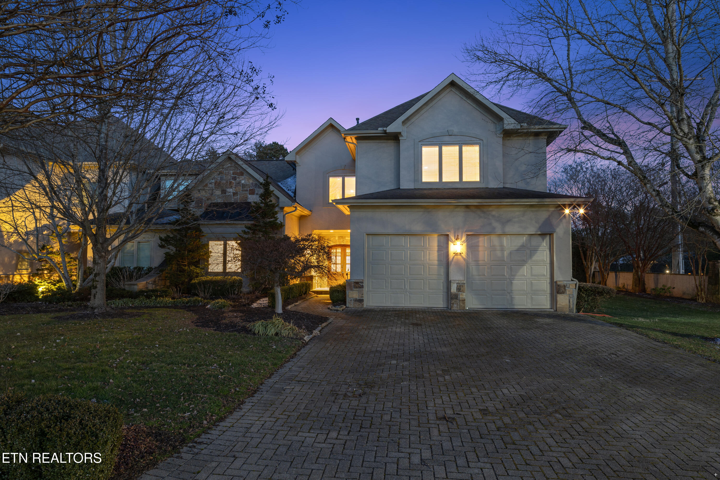 1062 Water Place Way