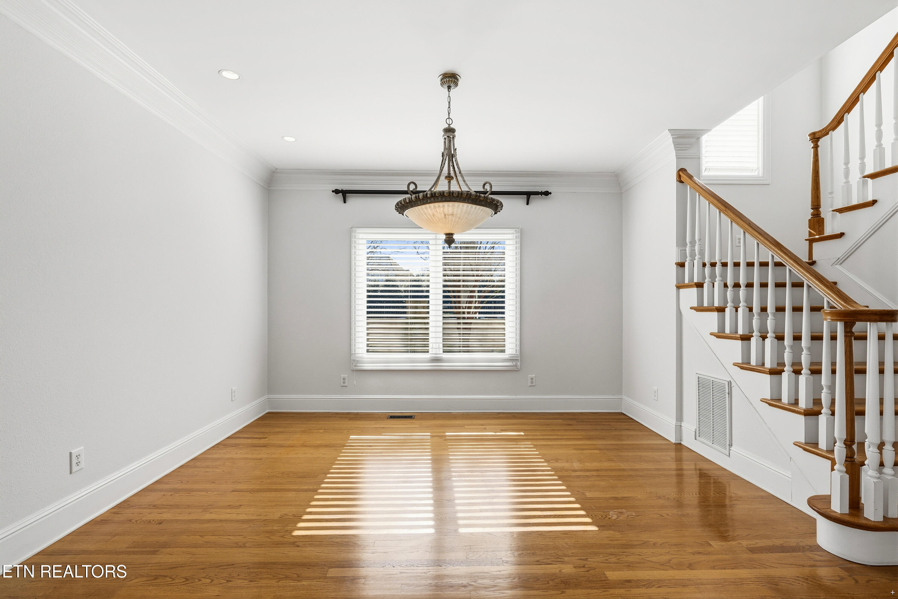 1062 Water Place Way