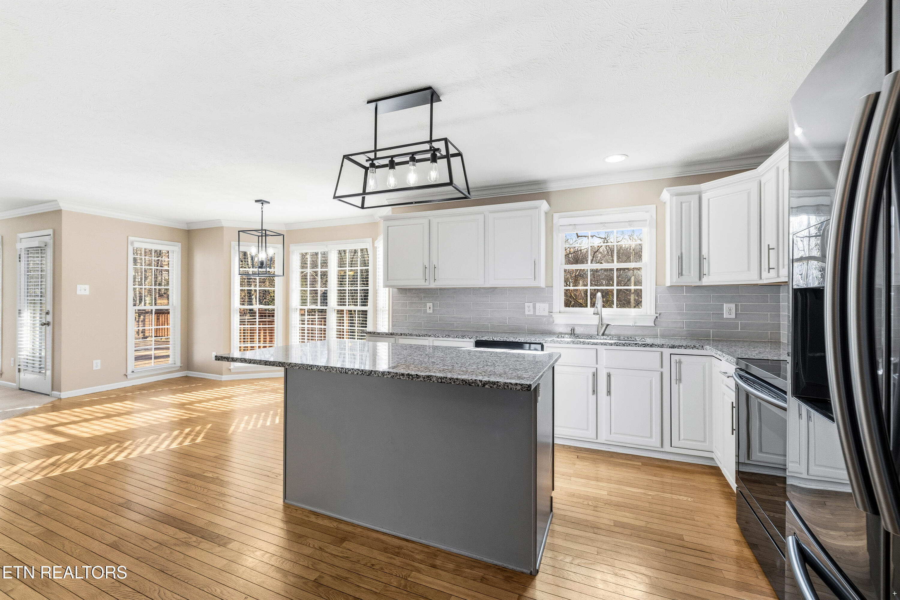 11900 Longstreet Place