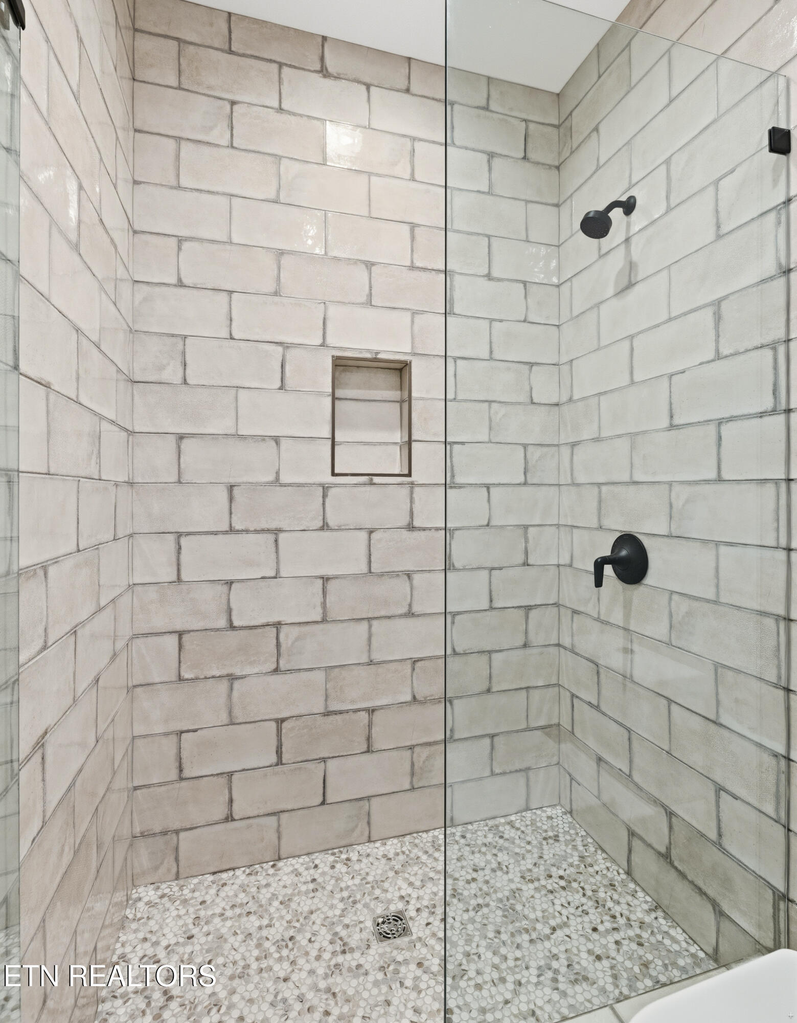 8418 S Northshore Drive