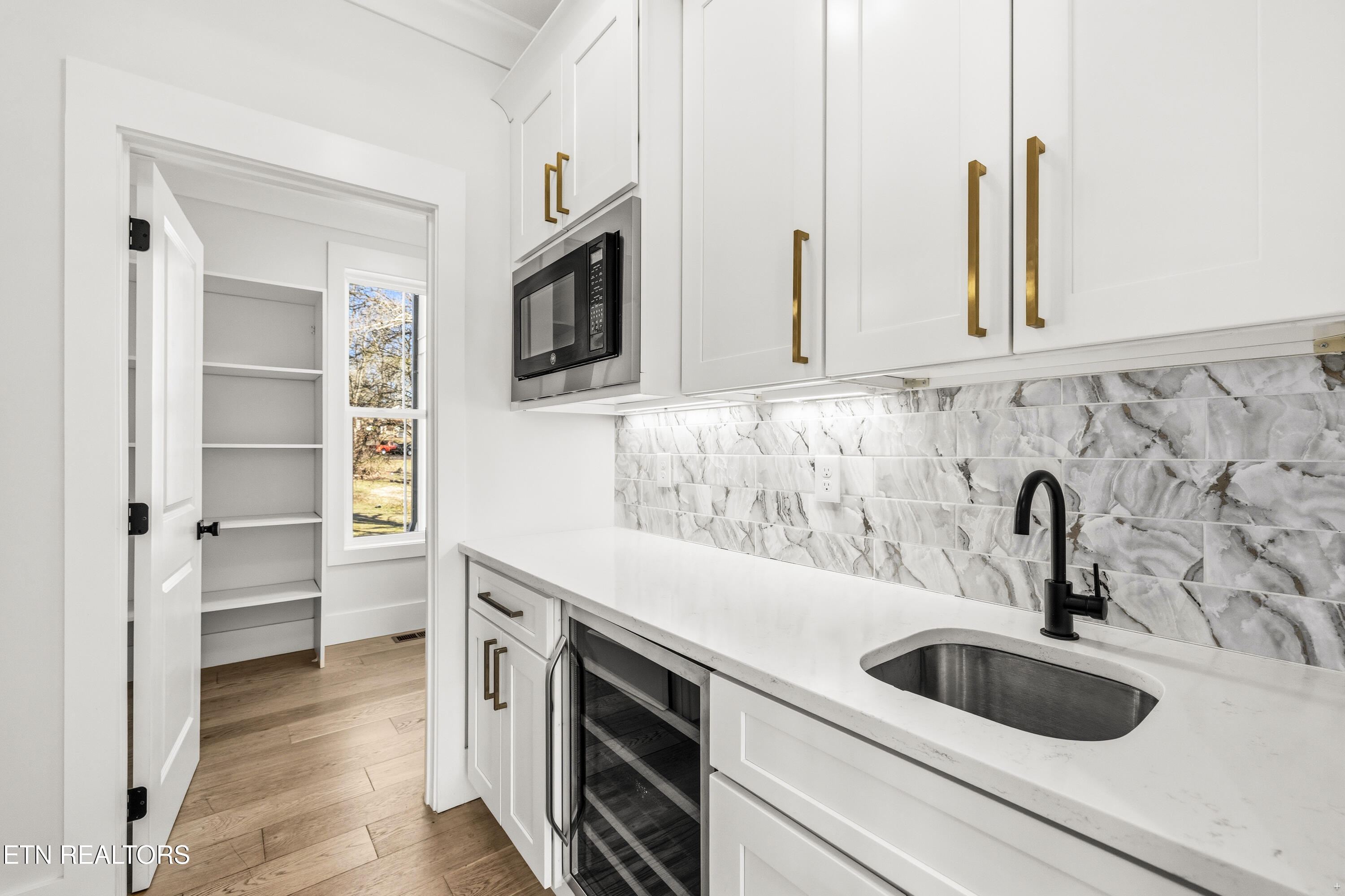 8418 S Northshore Drive