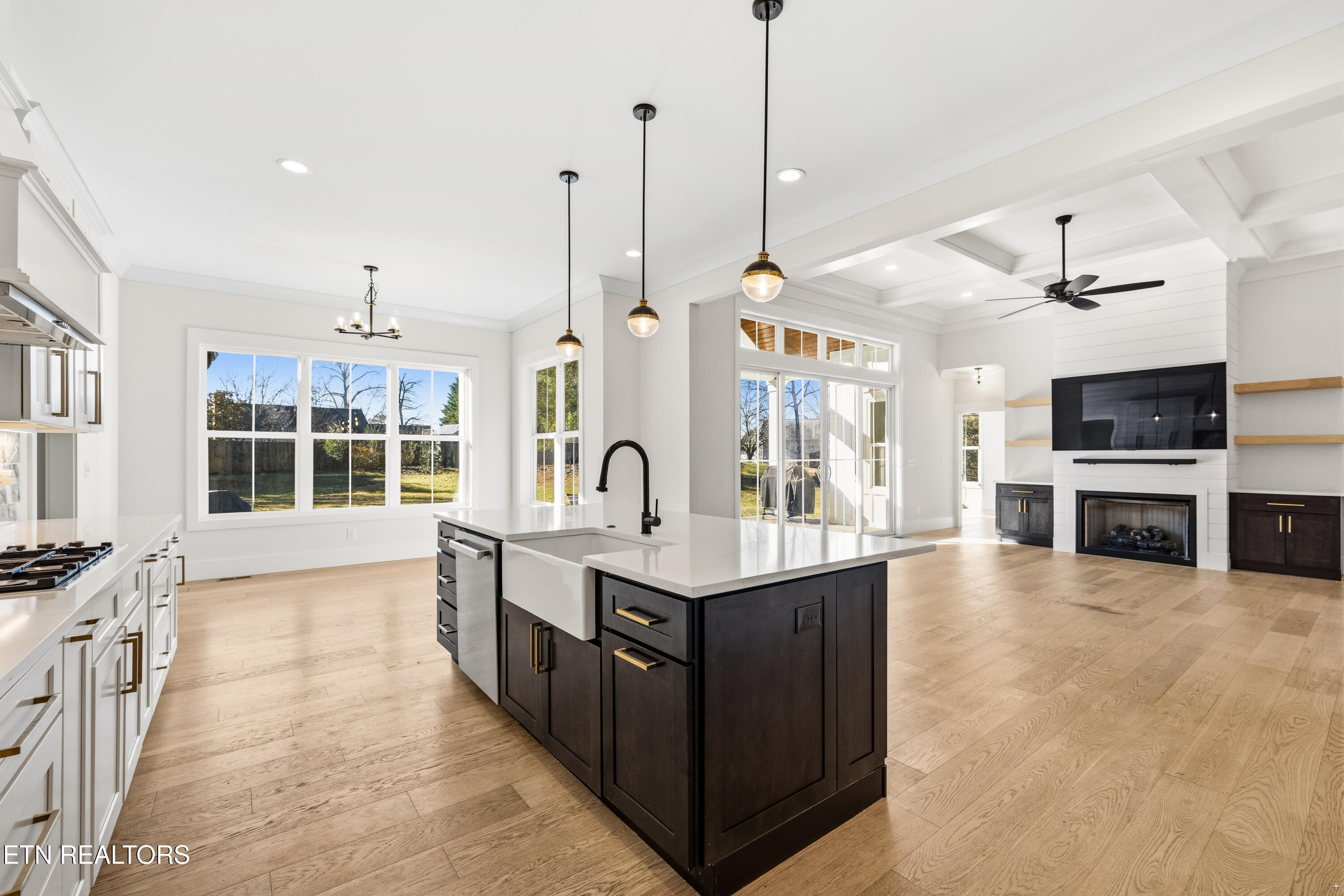 8418 S Northshore Drive