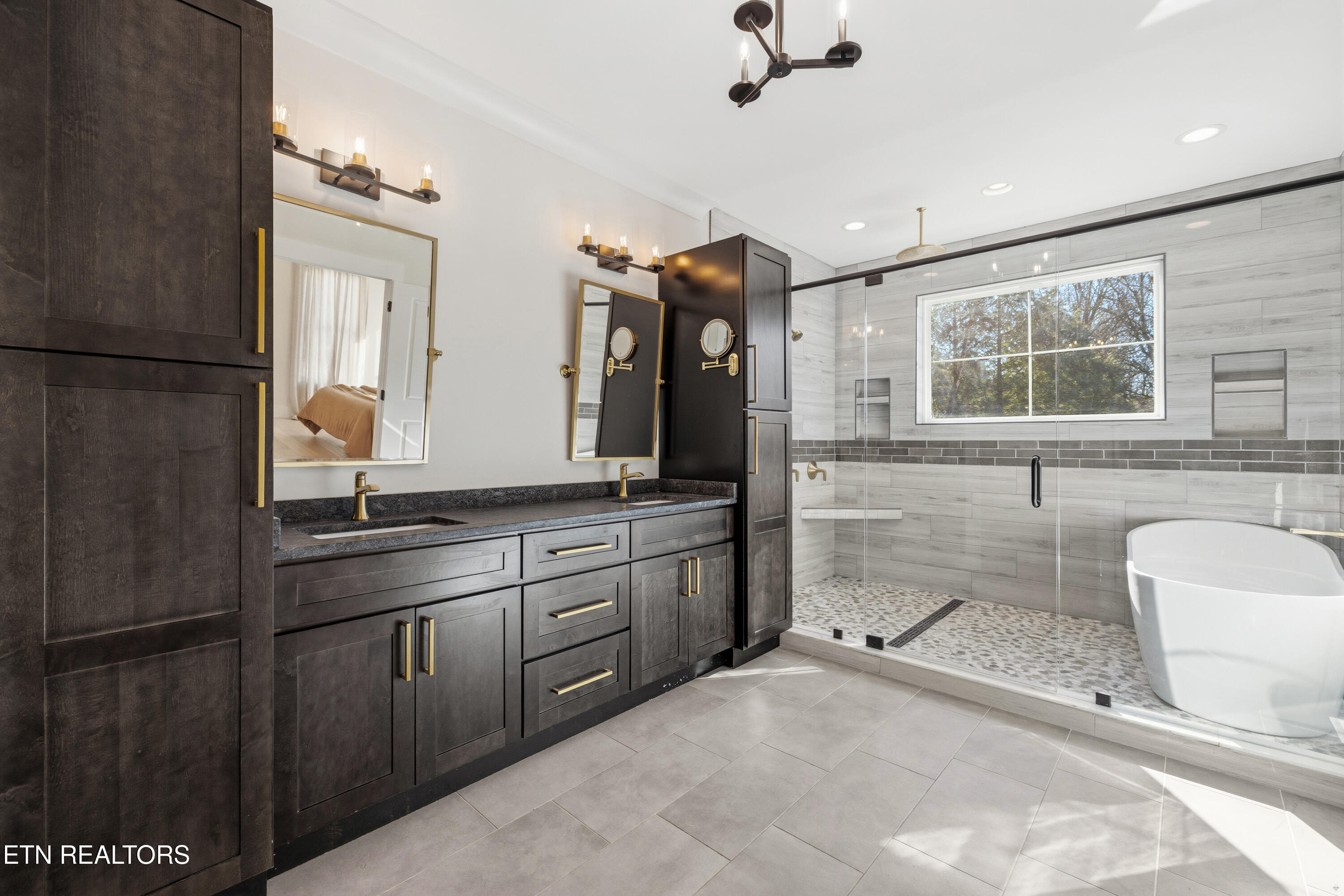 8418 S Northshore Drive