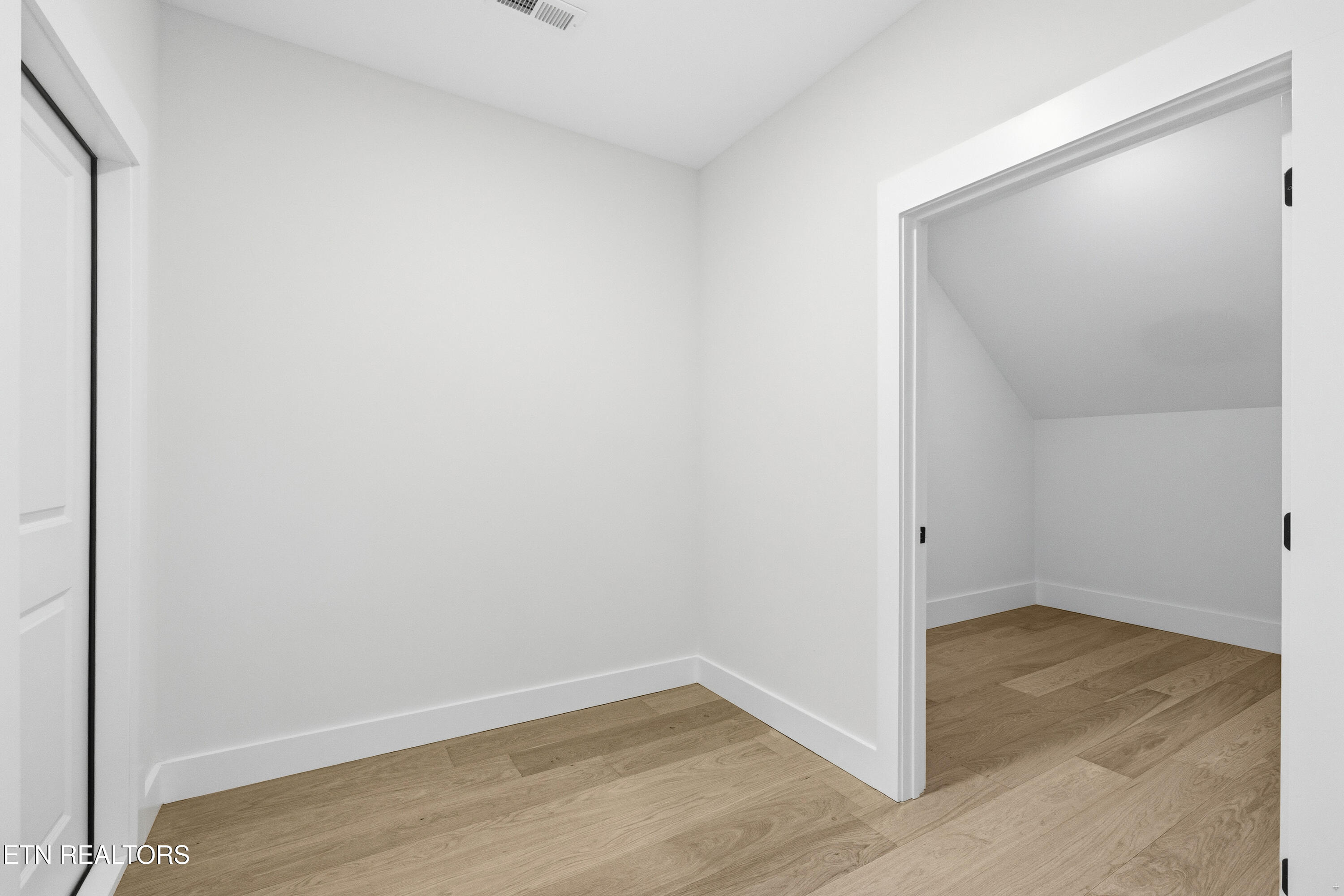 8418 S Northshore Drive