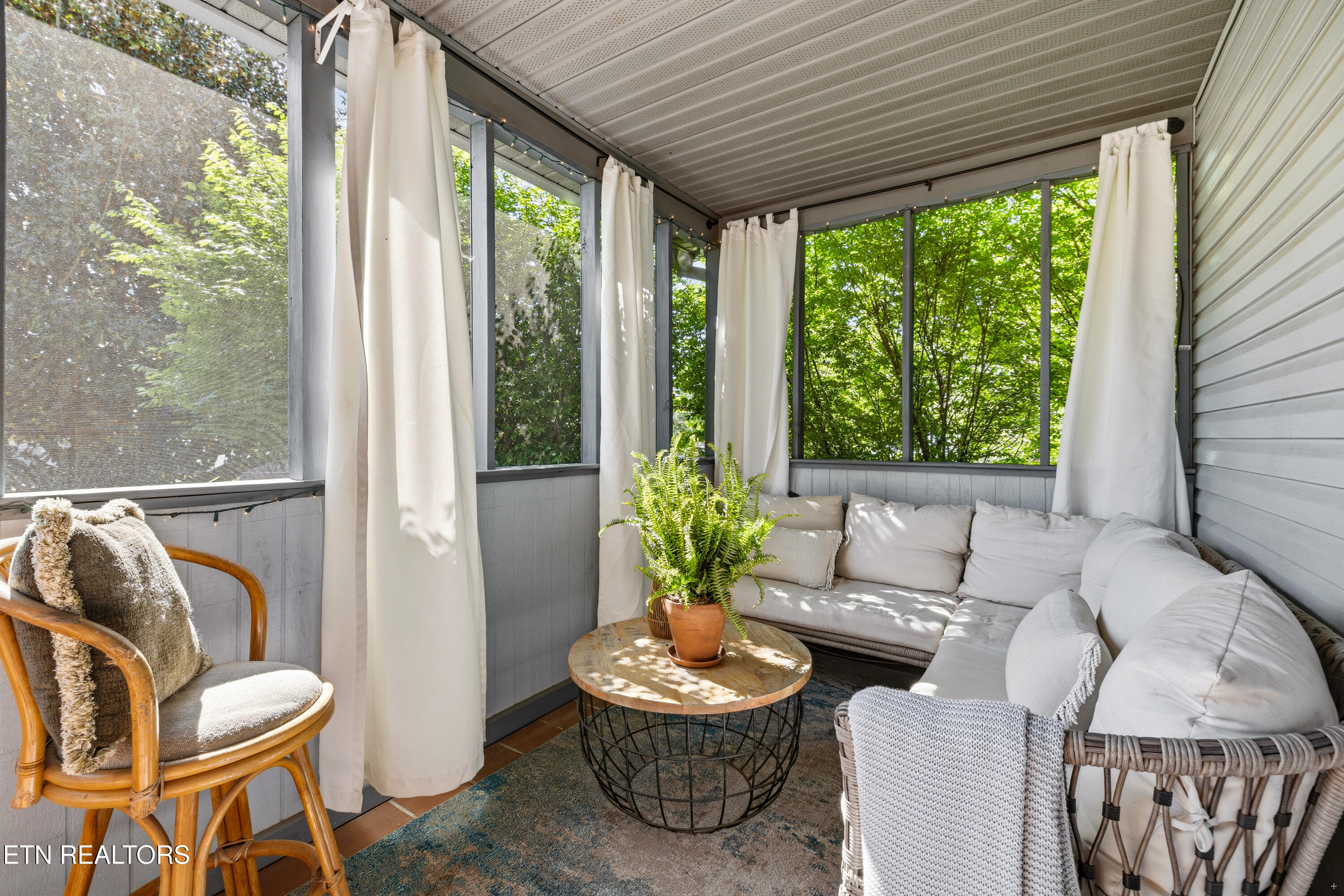 7714 Washington Pike