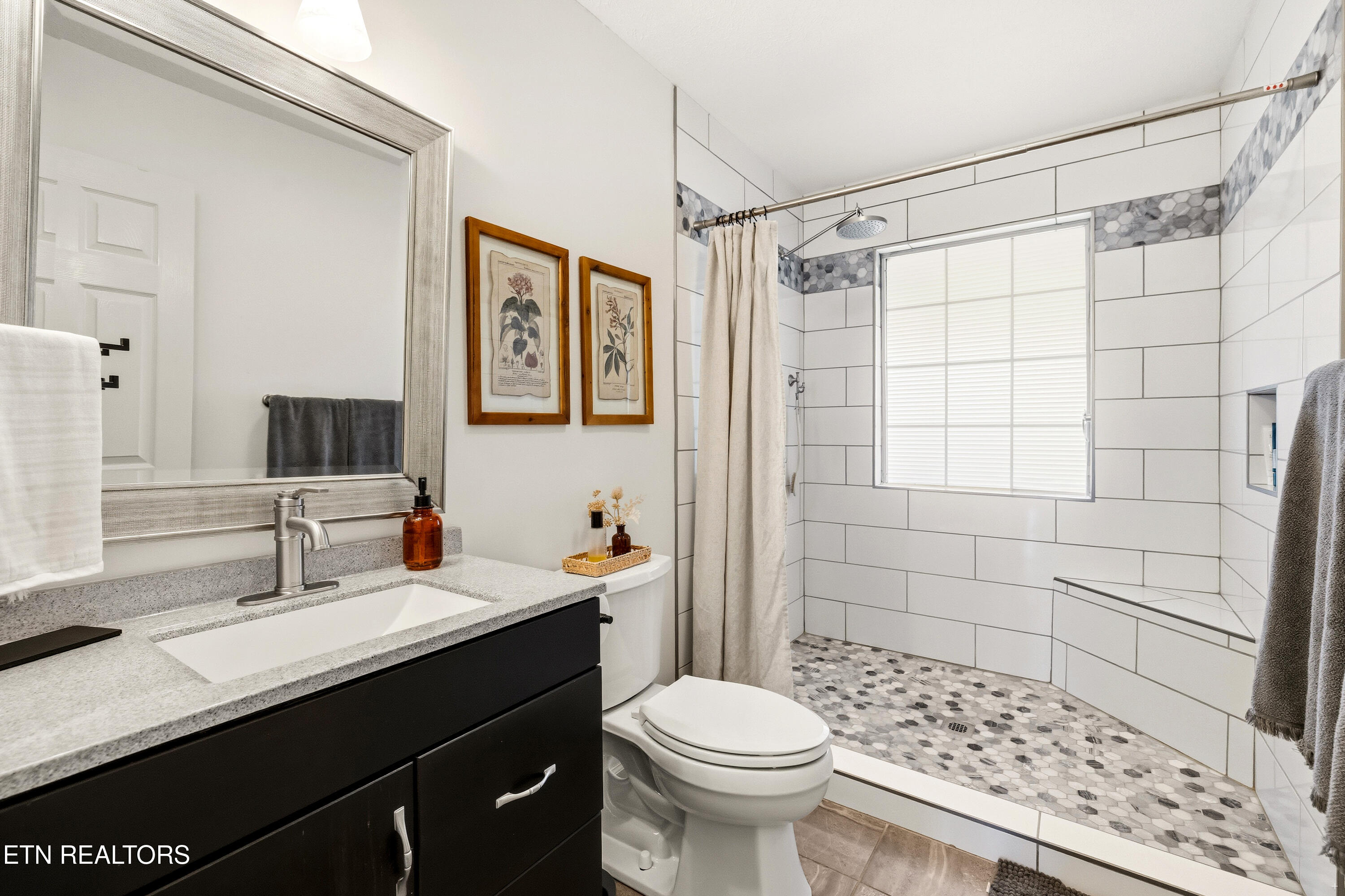 7714 Washington Pike