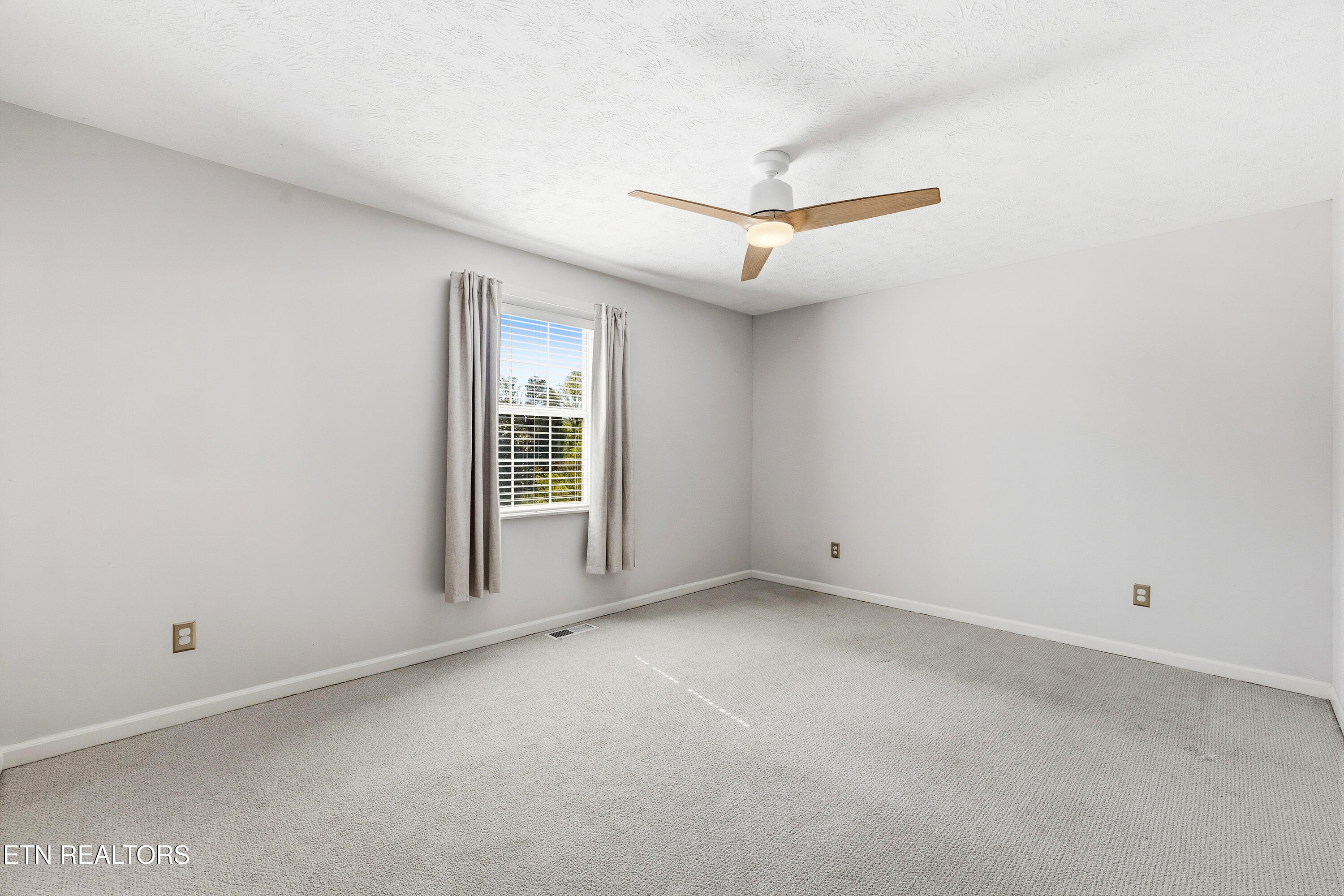 7714 Washington Pike