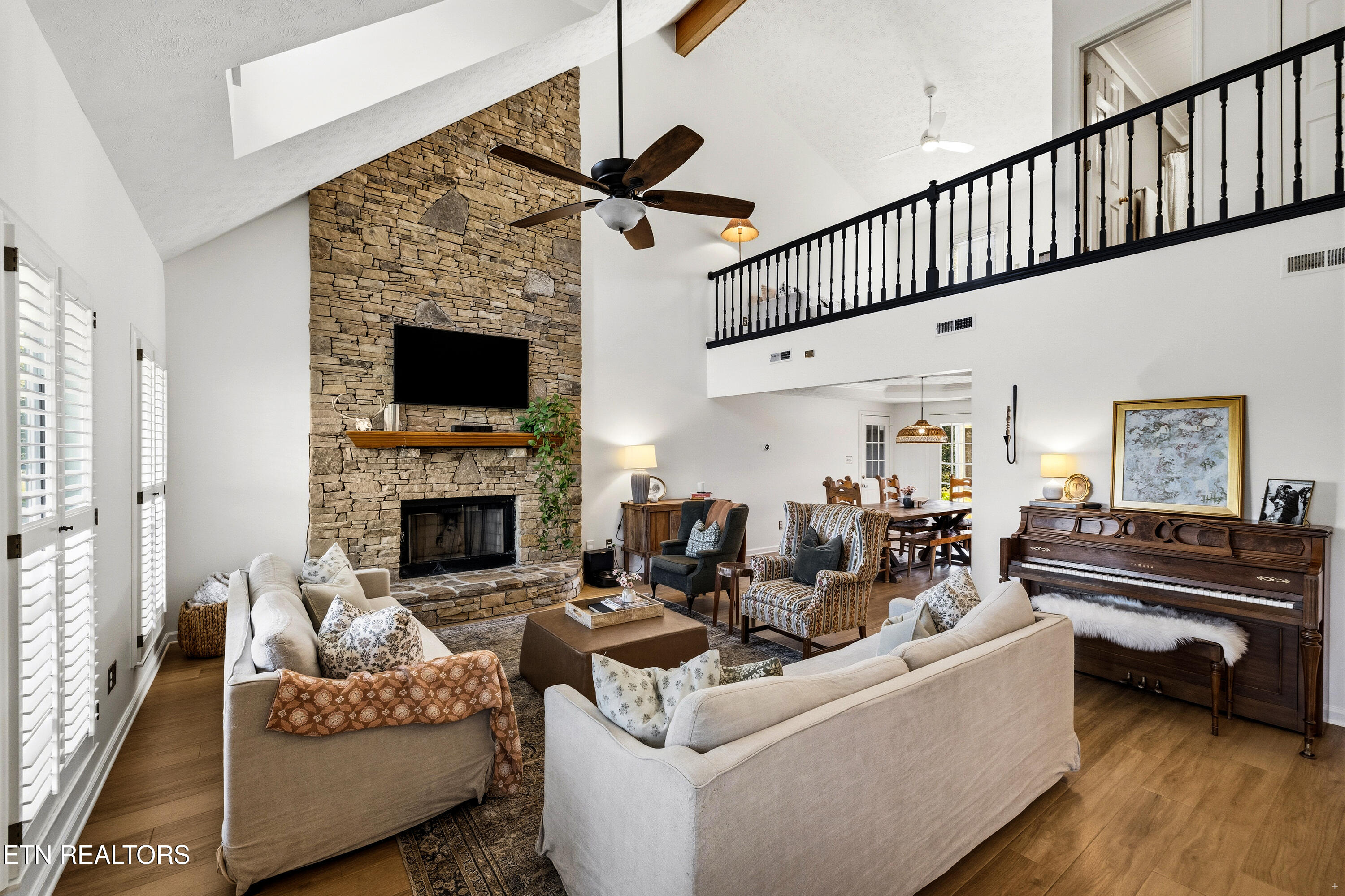 7714 Washington Pike