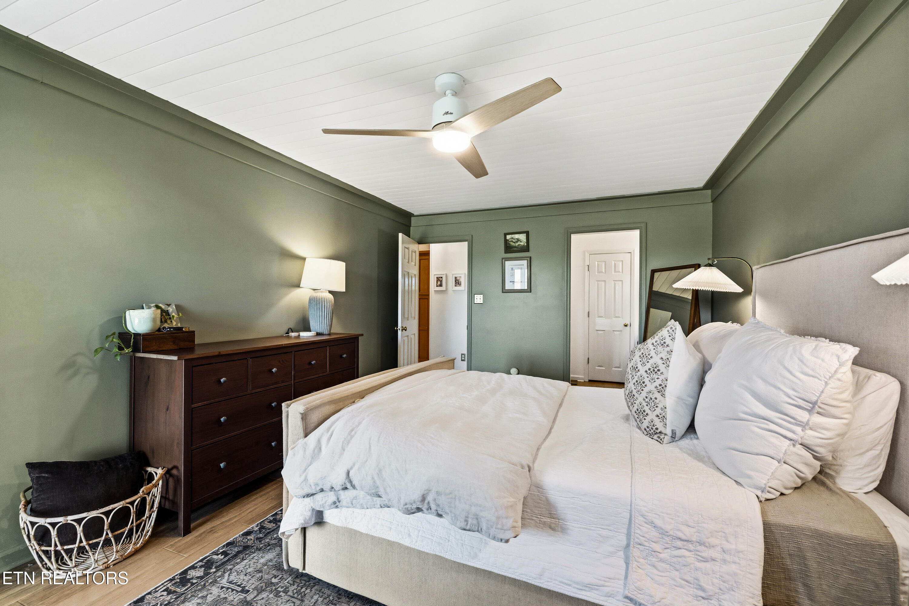 7714 Washington Pike