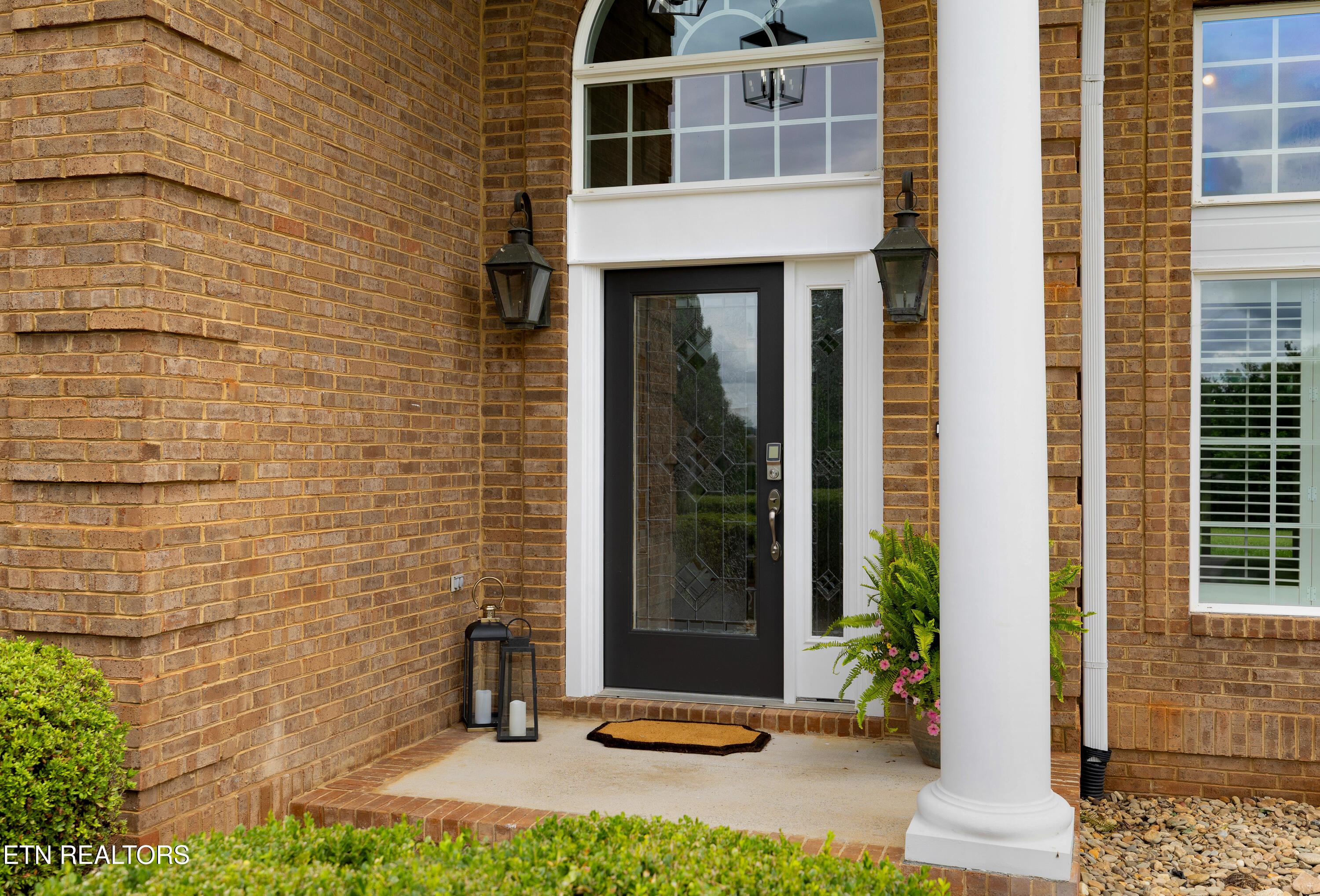 3746 Jackson Bend Drive