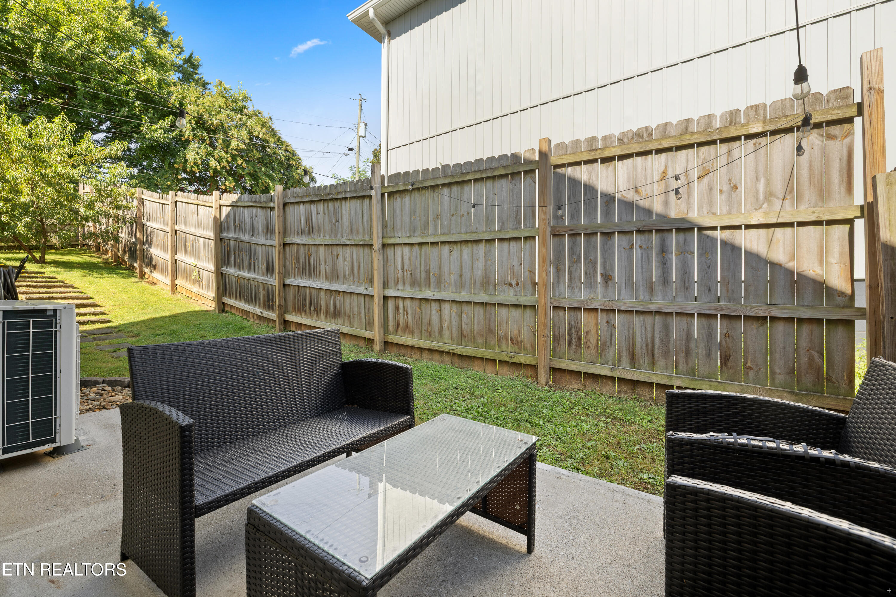 1126 Overton Place