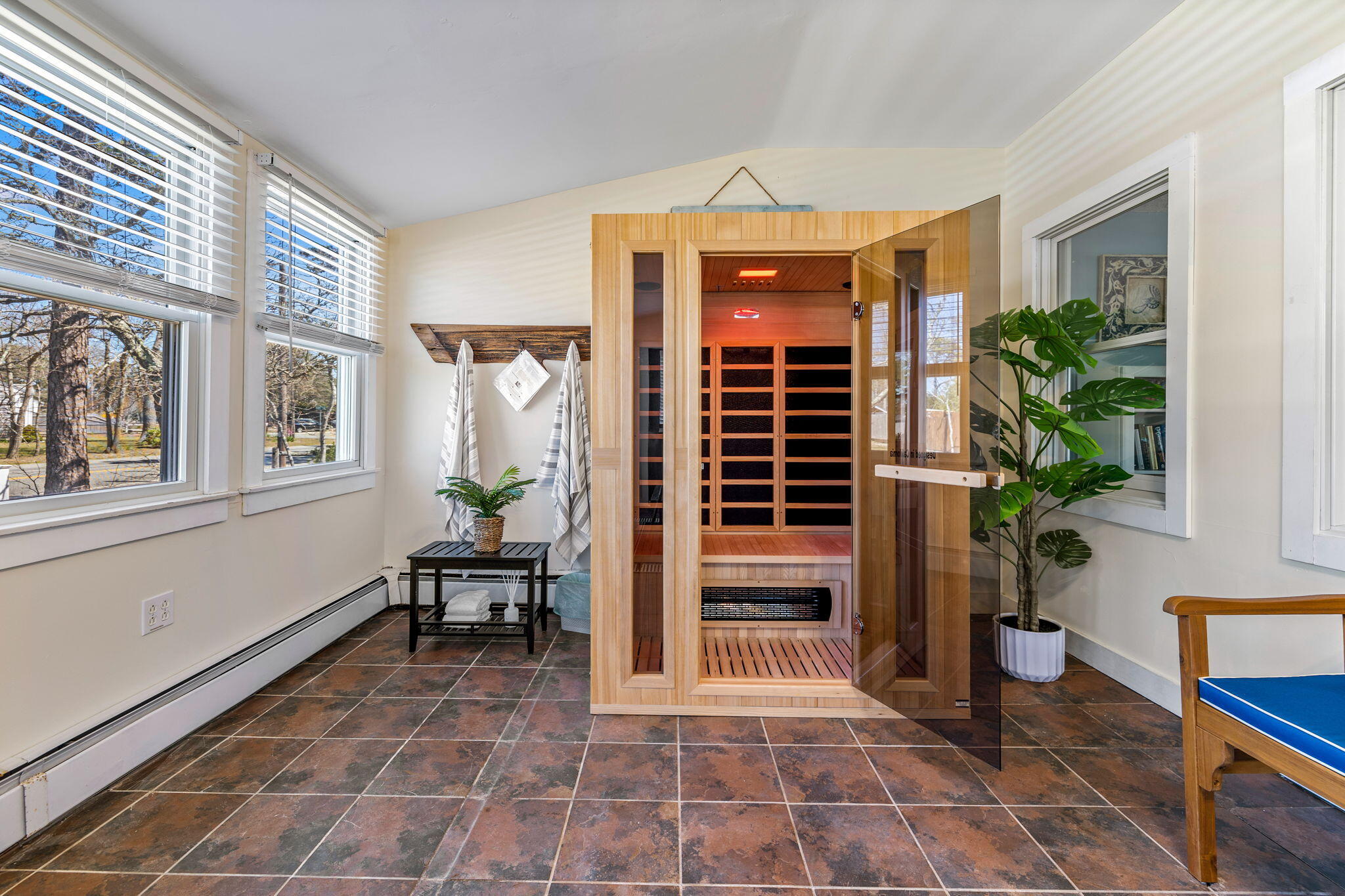 121 Lower County Road