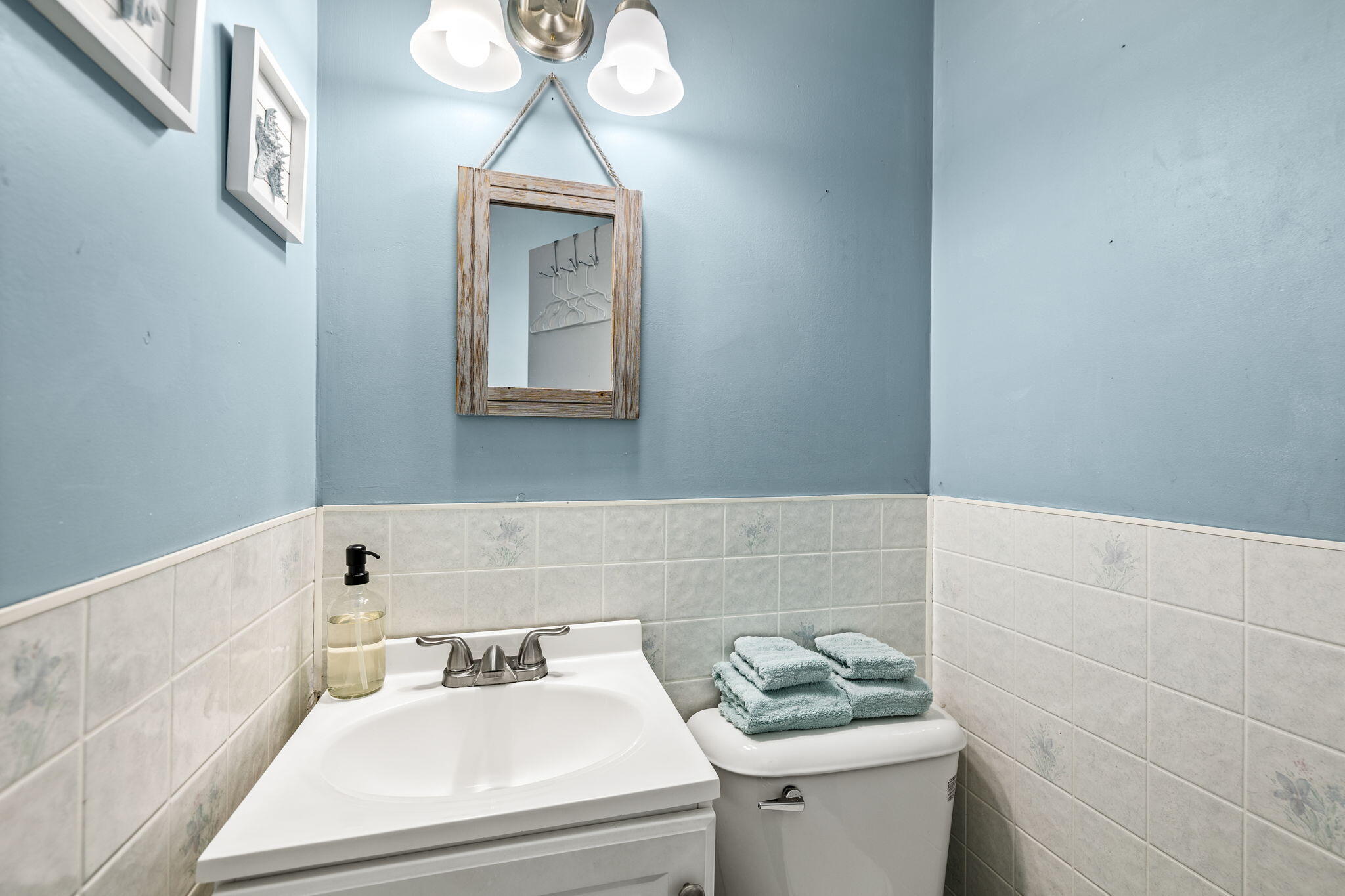 121 Lower County Road