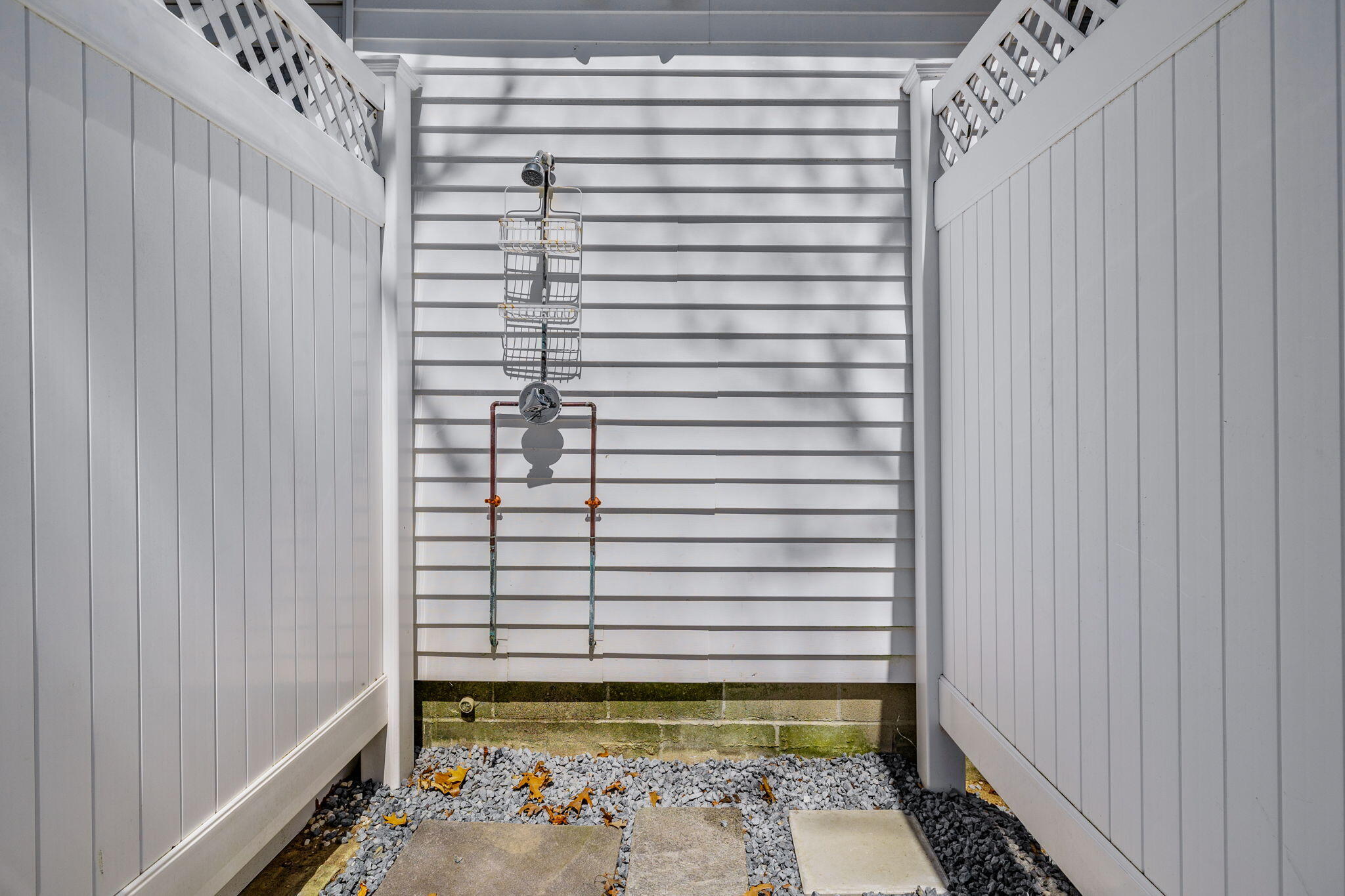 121 Lower County Road