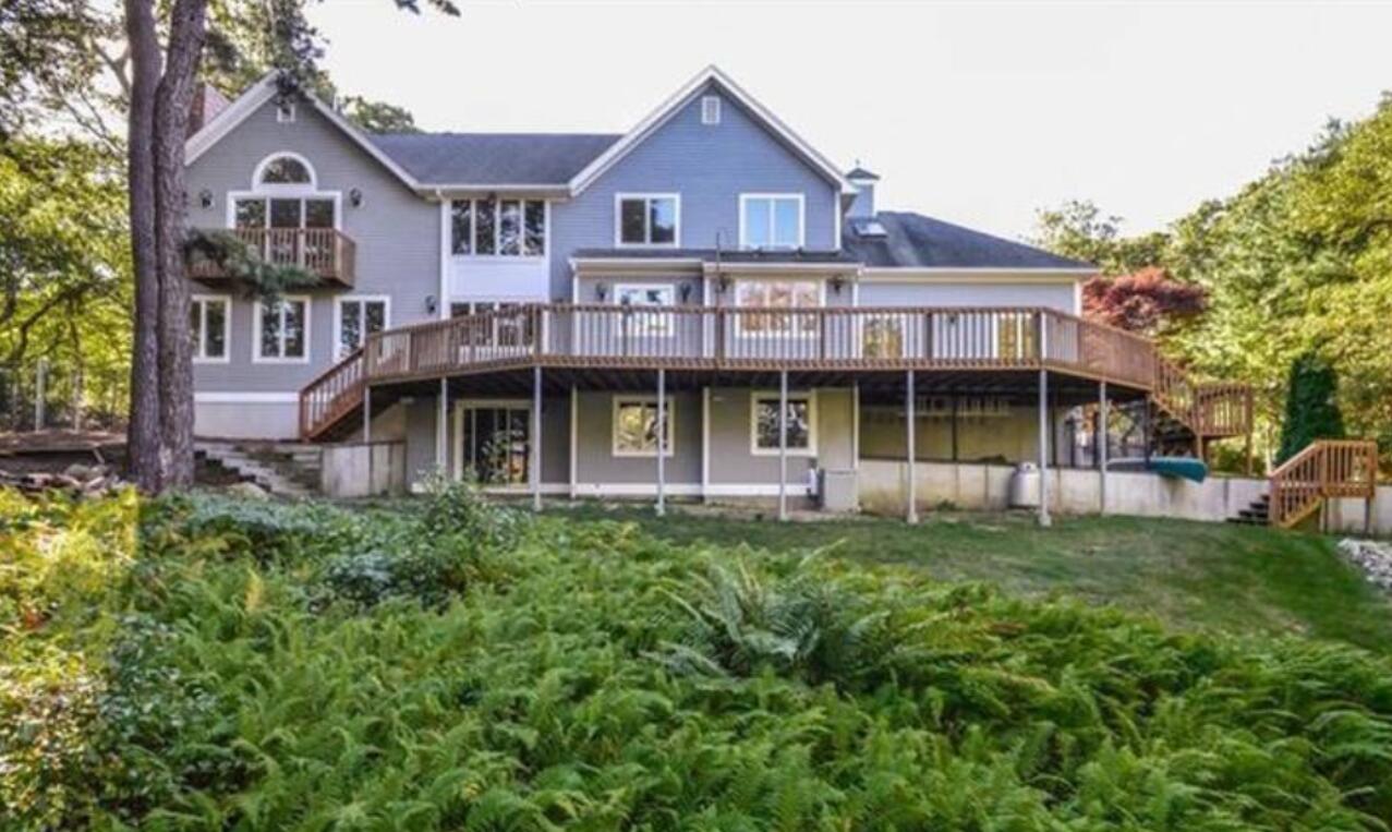 73 Clowes Drive