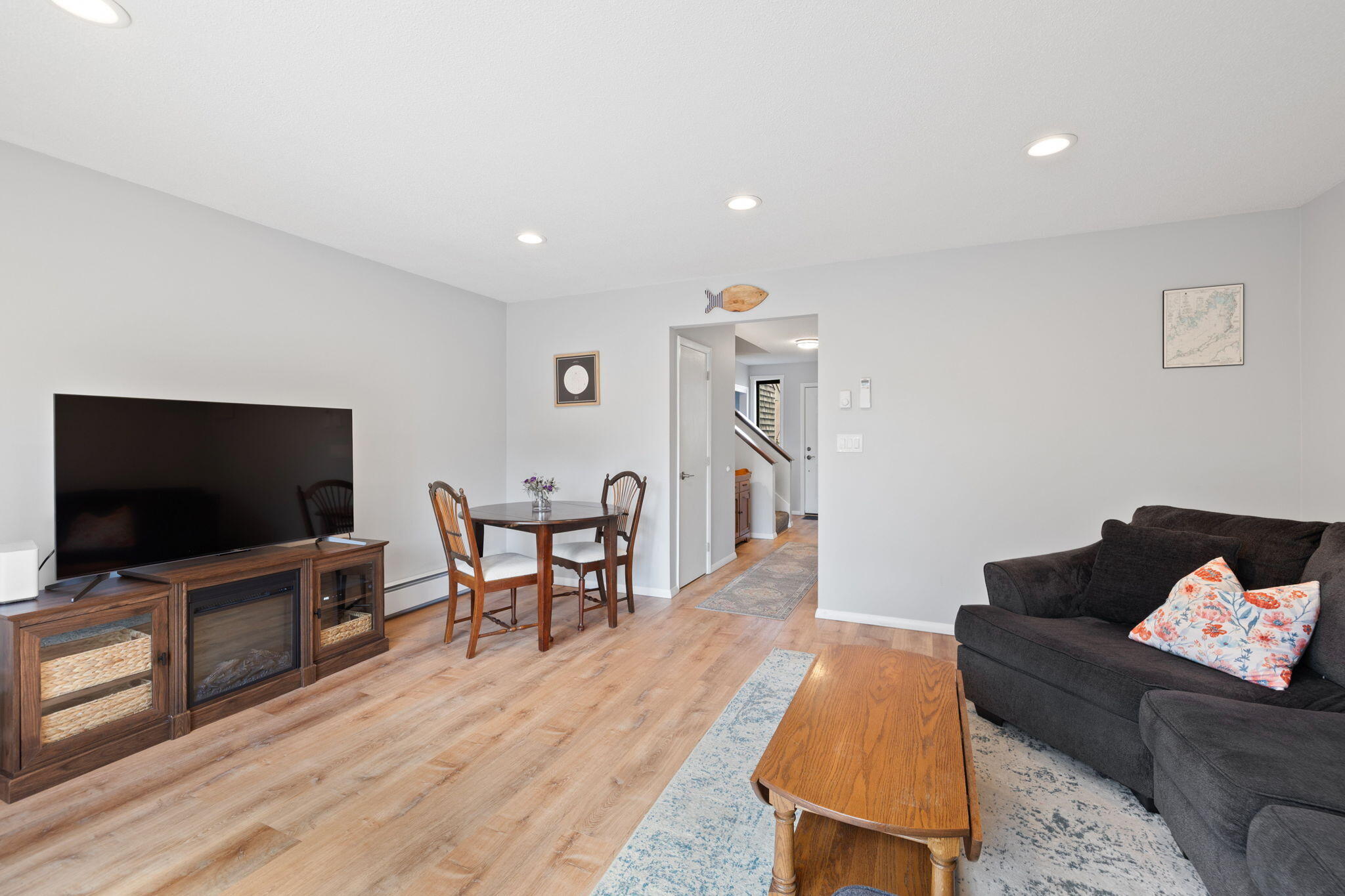 2 Roundhouse Road # 2