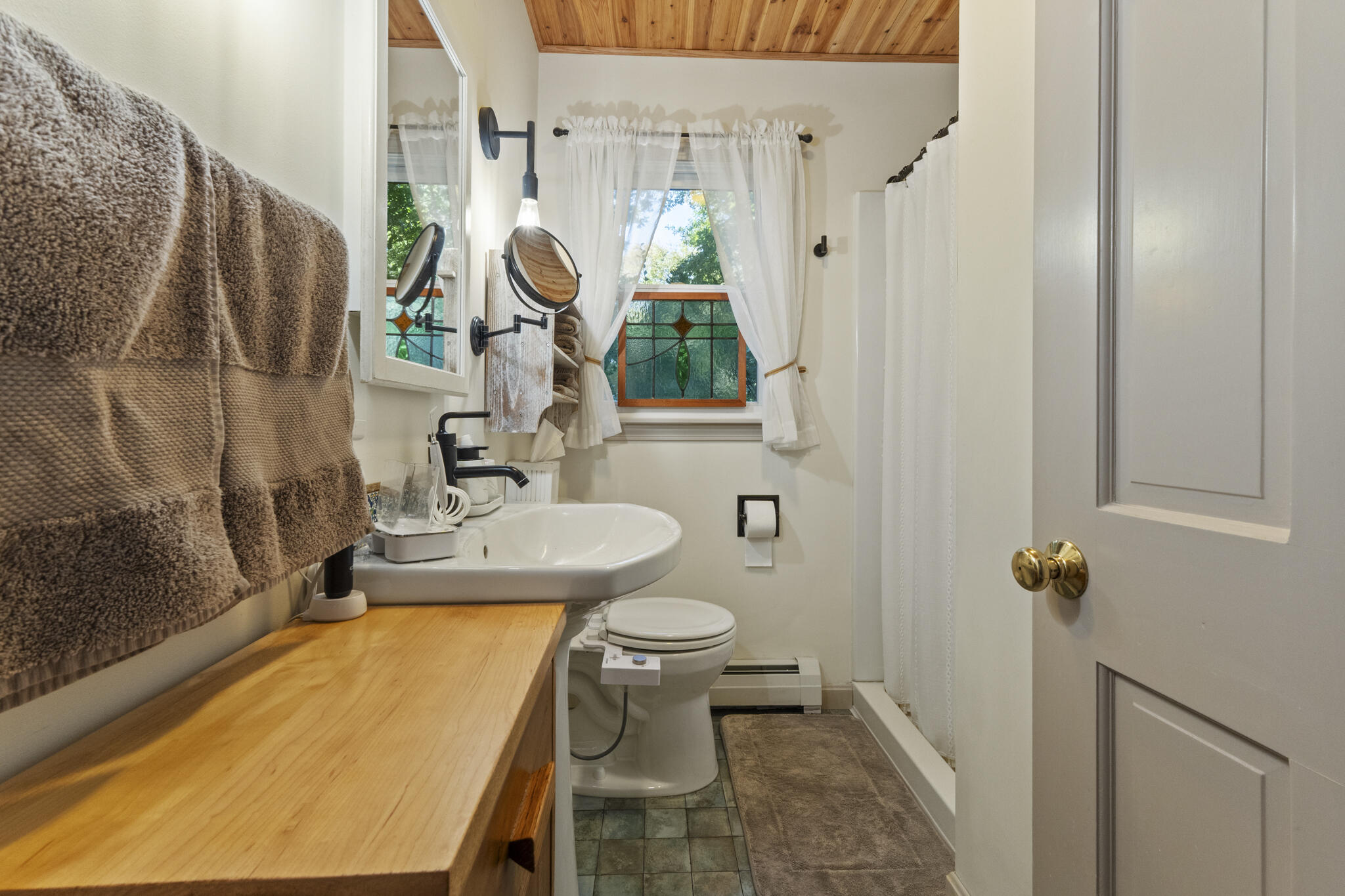 9 Strawberry Hill Road