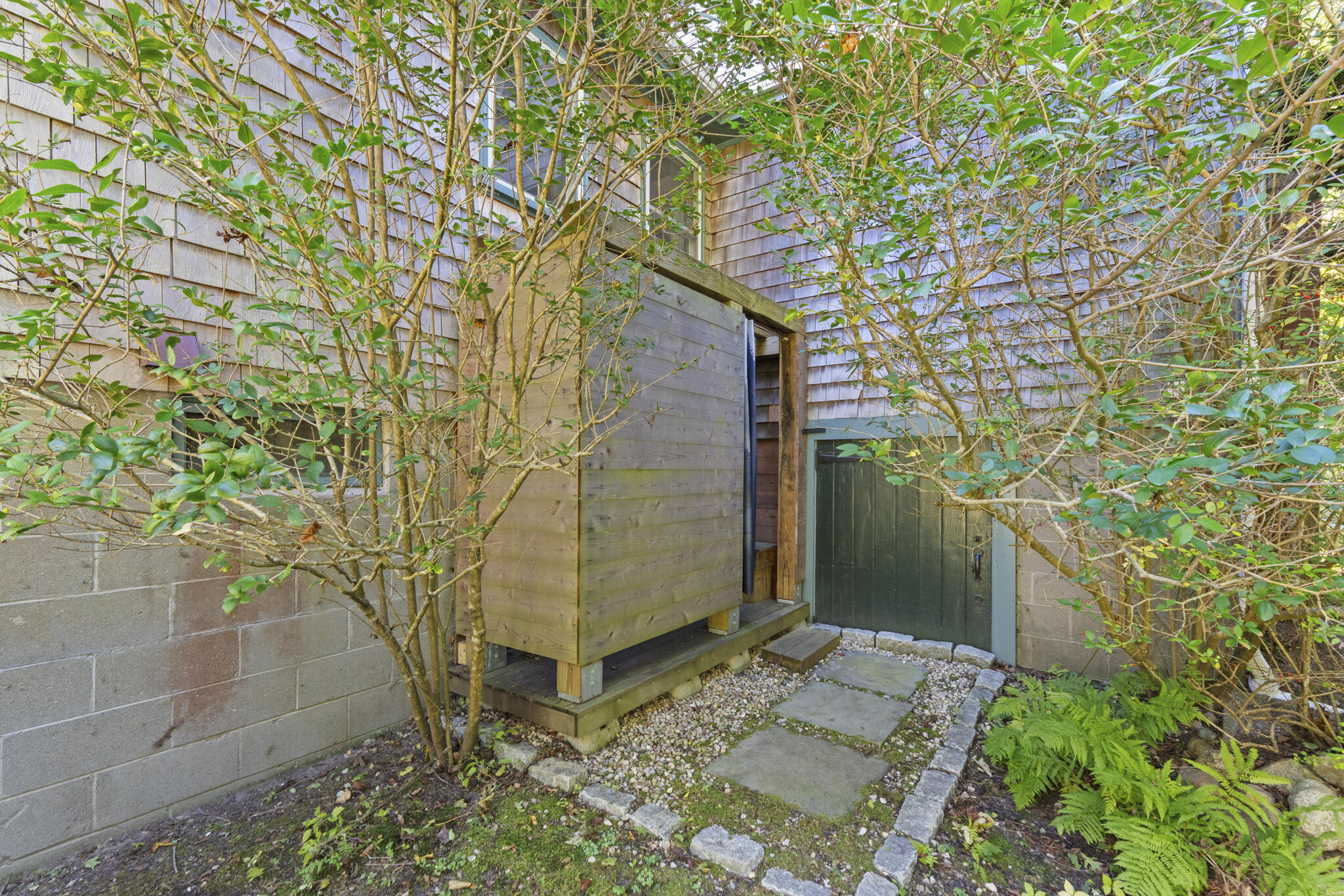 9 Strawberry Hill Road